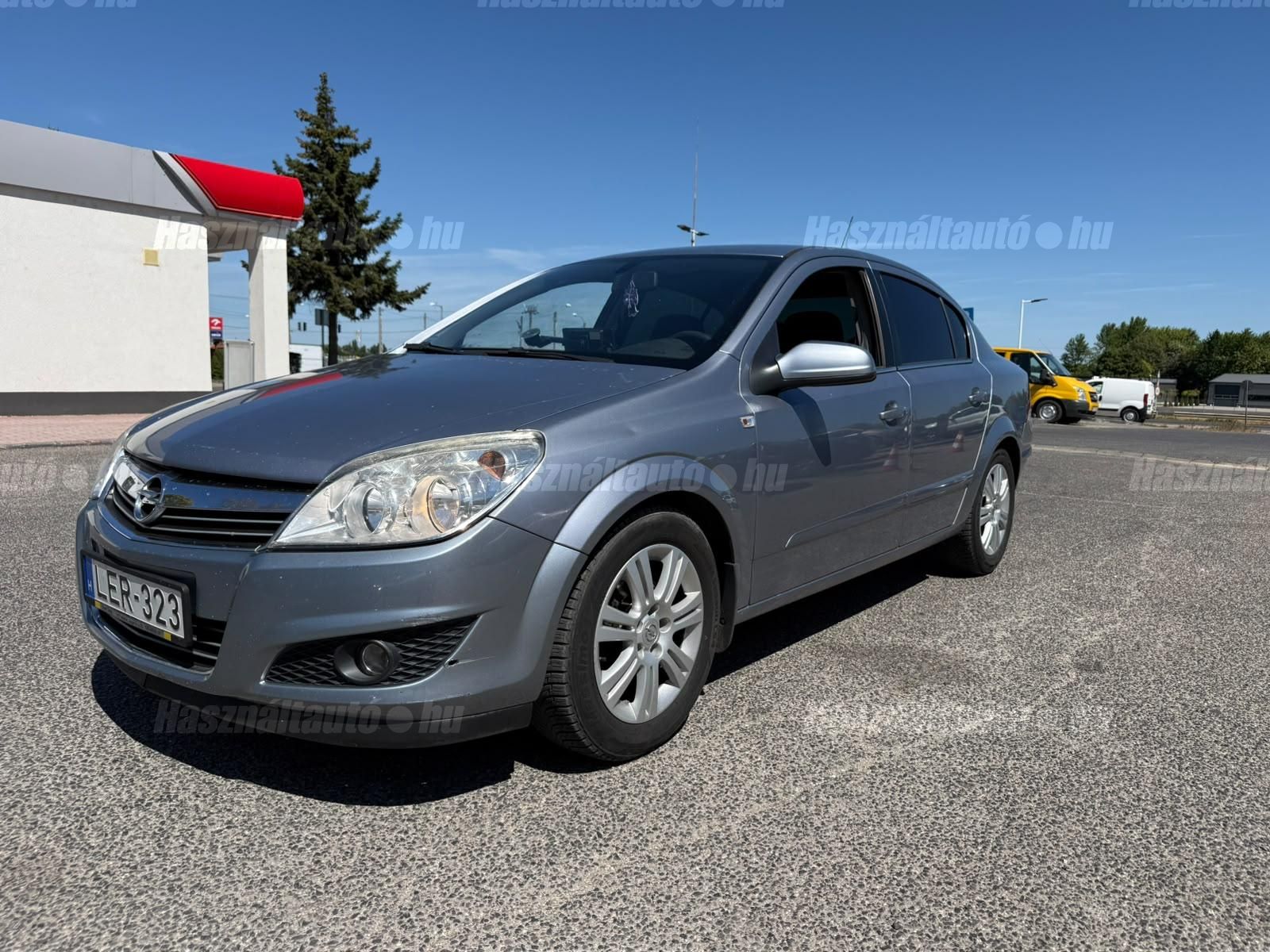 OPEL ASTRA H 2008 - 1