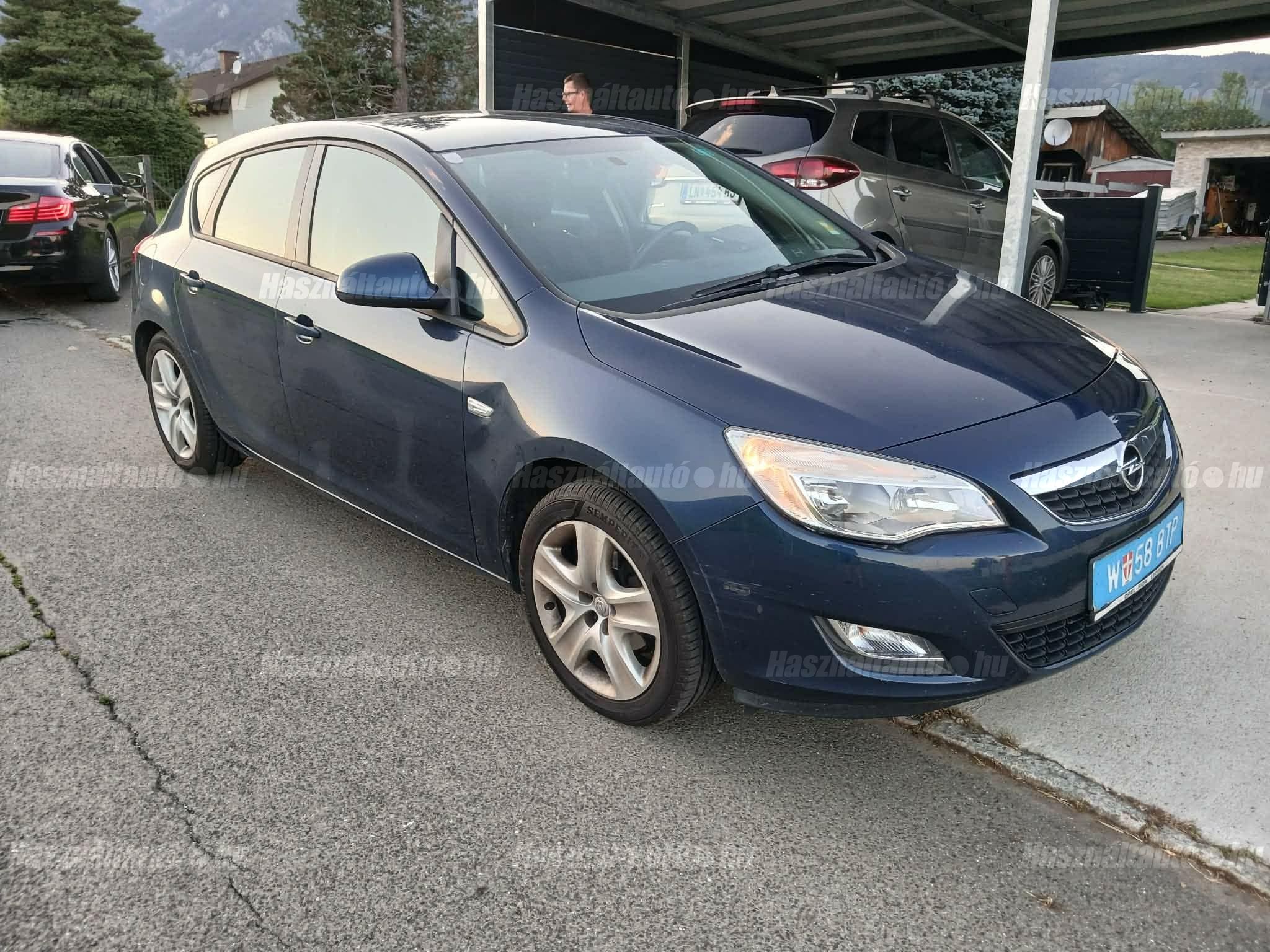 OPEL ASTRA J 2011/9 - 1