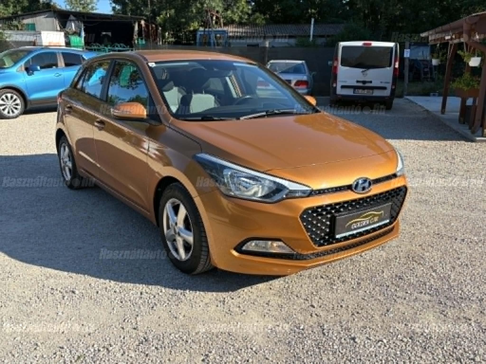 HYUNDAI I20 2015/8 - 1