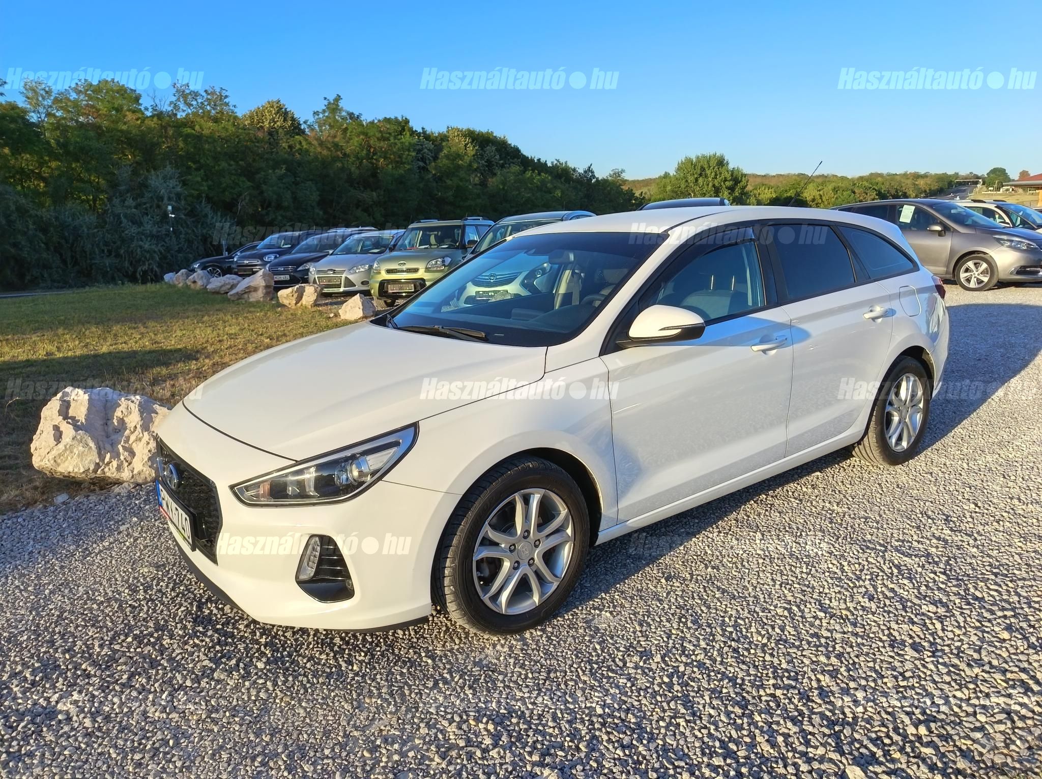 HYUNDAI I30 2018/7 - 1