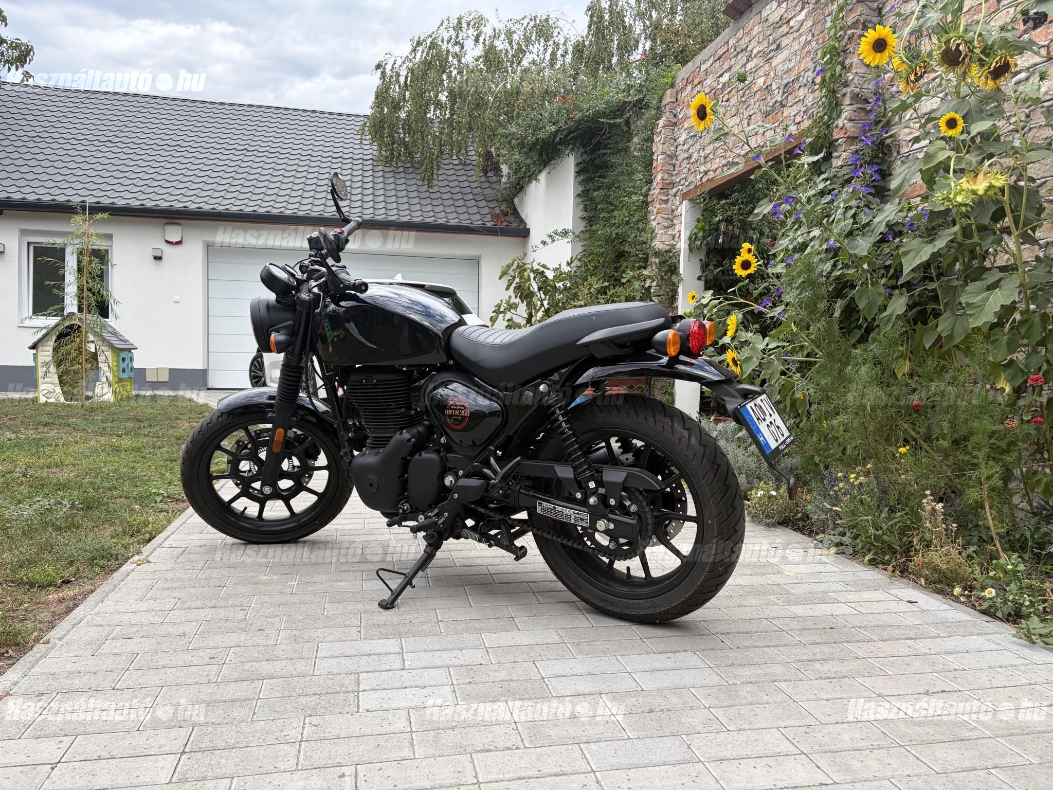 ROYAL ENFIELD HUNTER 350 2025/10 - 1