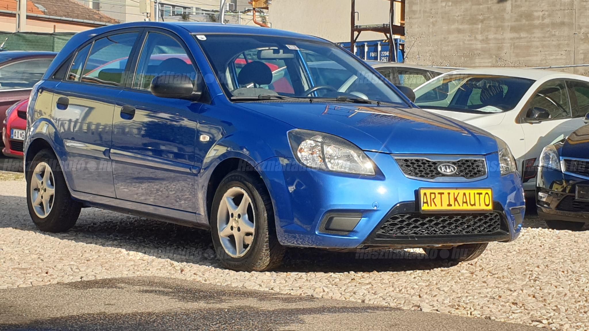 KIA RIO 2010/4 - 1