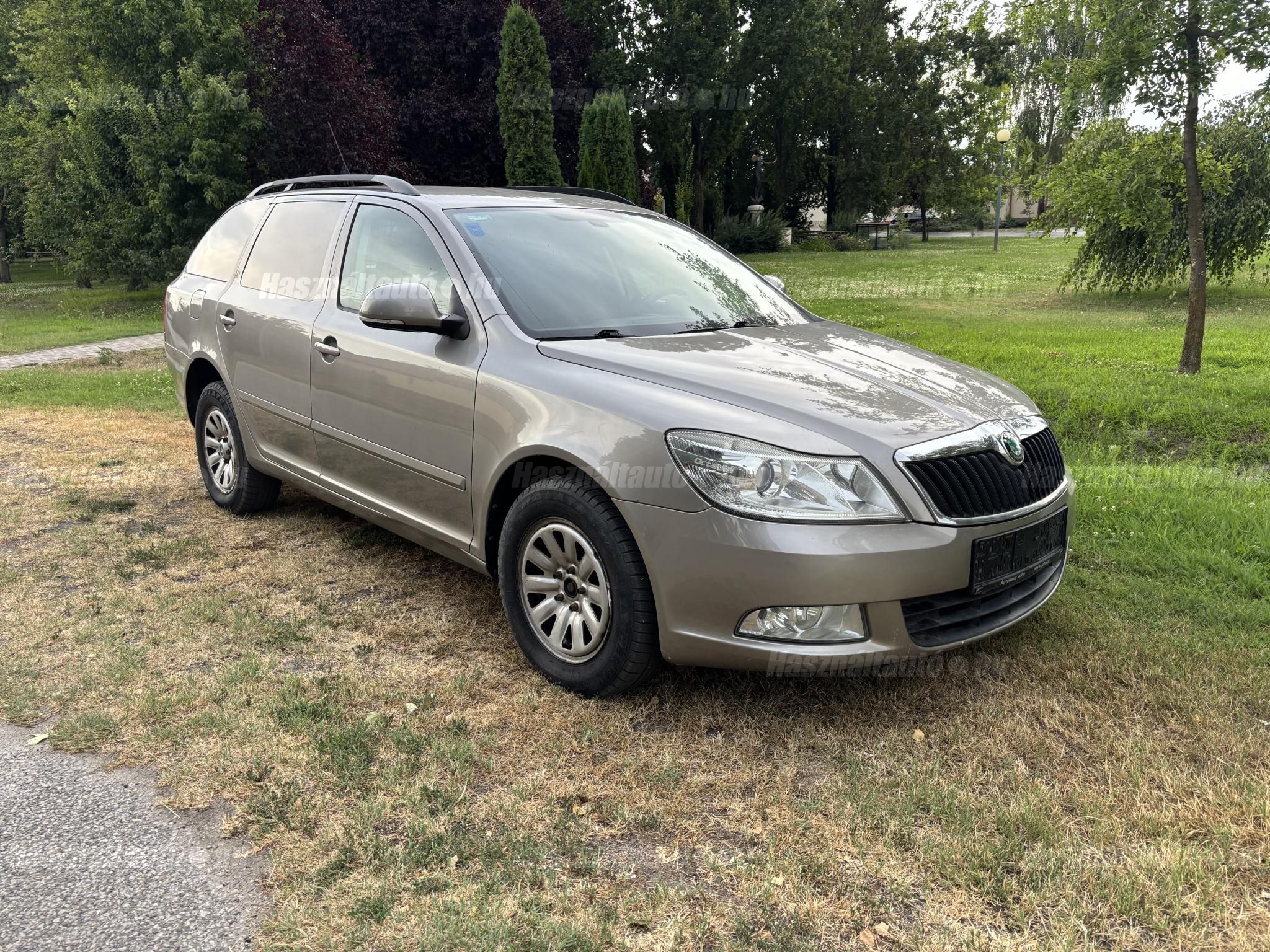 SKODA OCTAVIA 2011/10 - 1