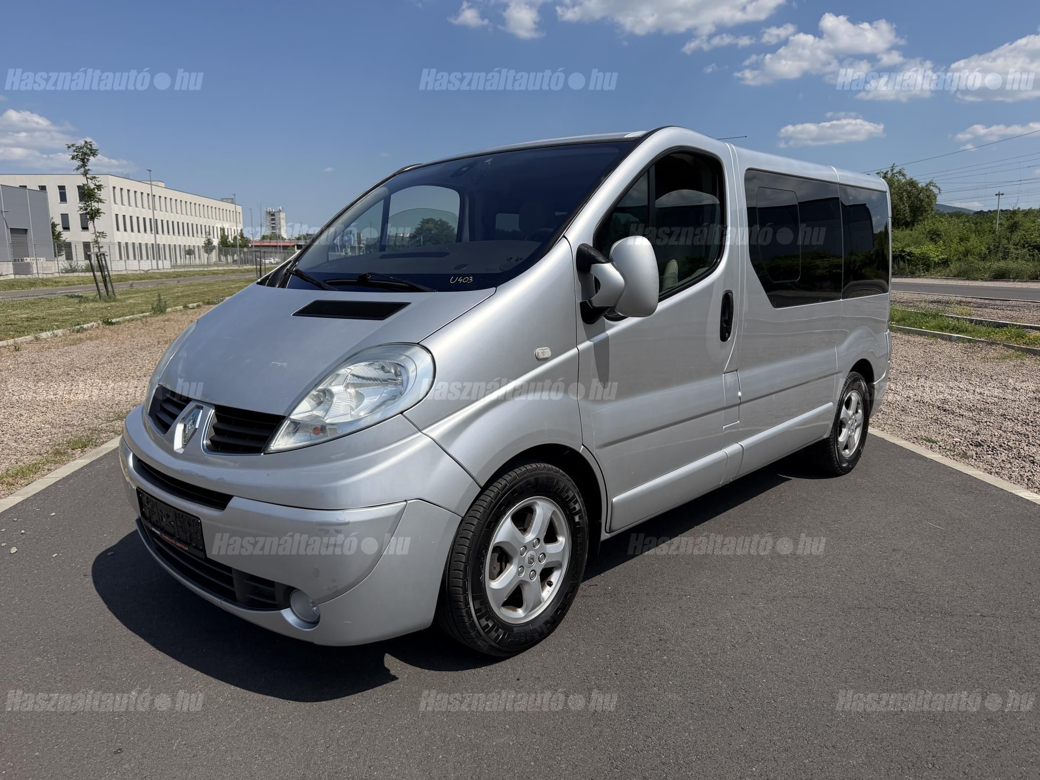 RENAULT TRAFIC 2007/6 - 1