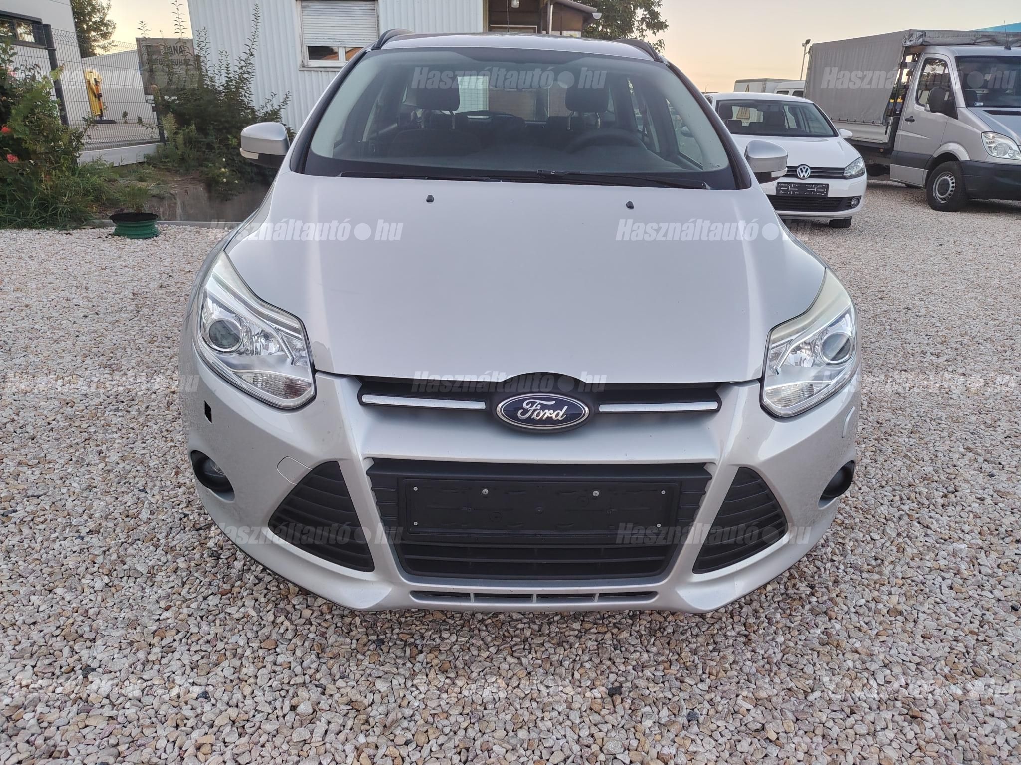 FORD FOCUS 2012/8 - 1