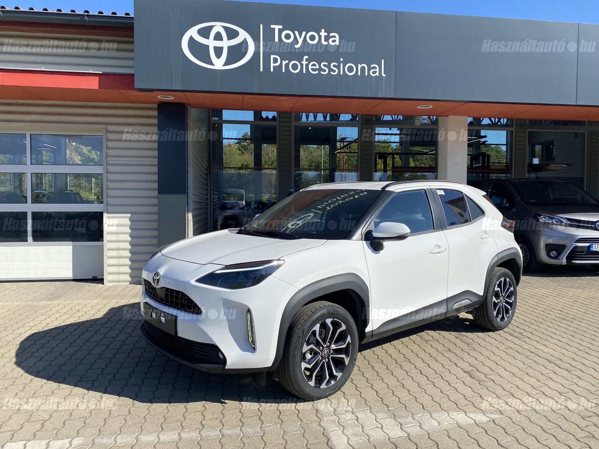 TOYOTA YARIS CROSS 2026/8 - 1