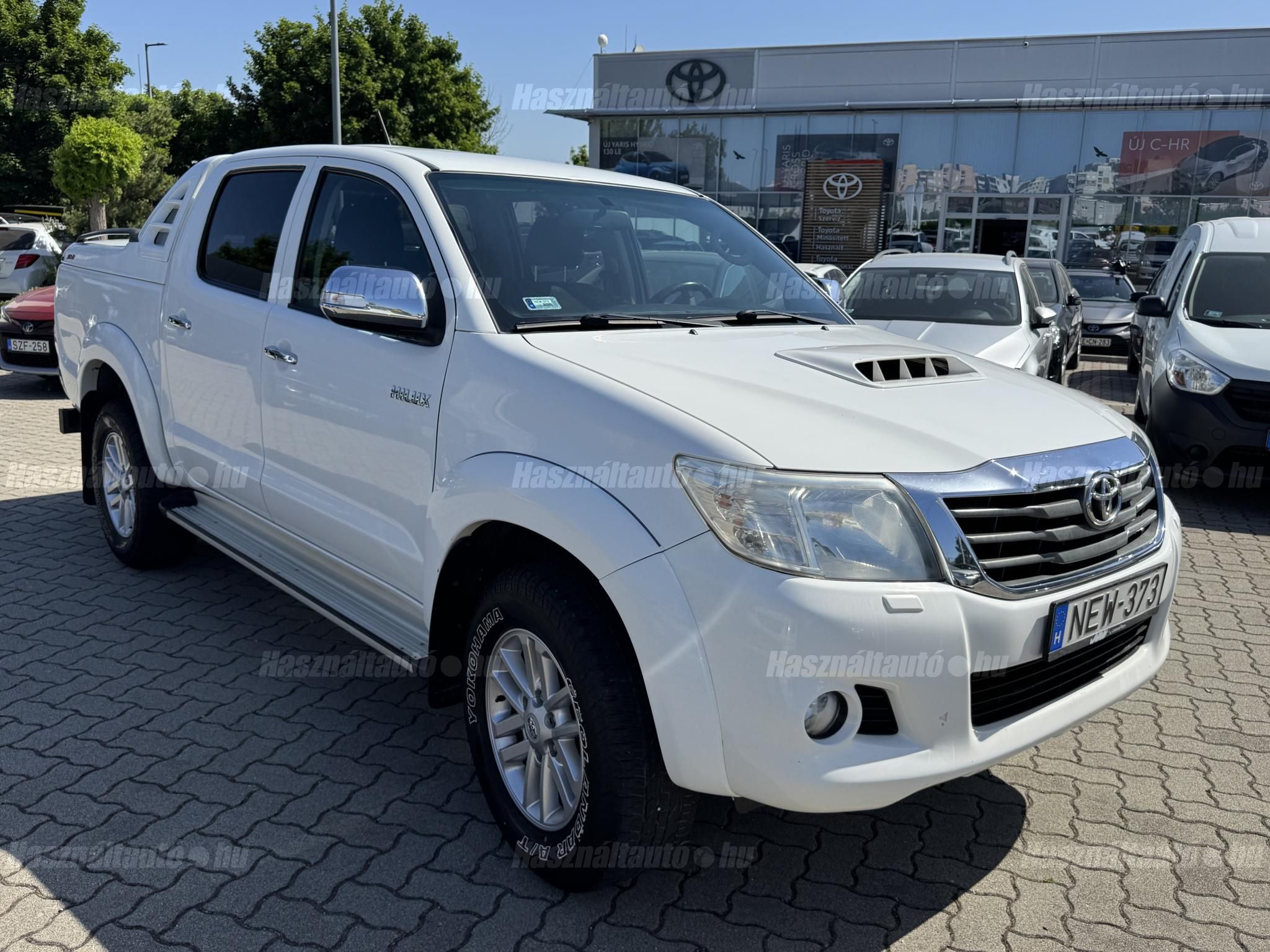 TOYOTA HILUX 2015/6 - 1