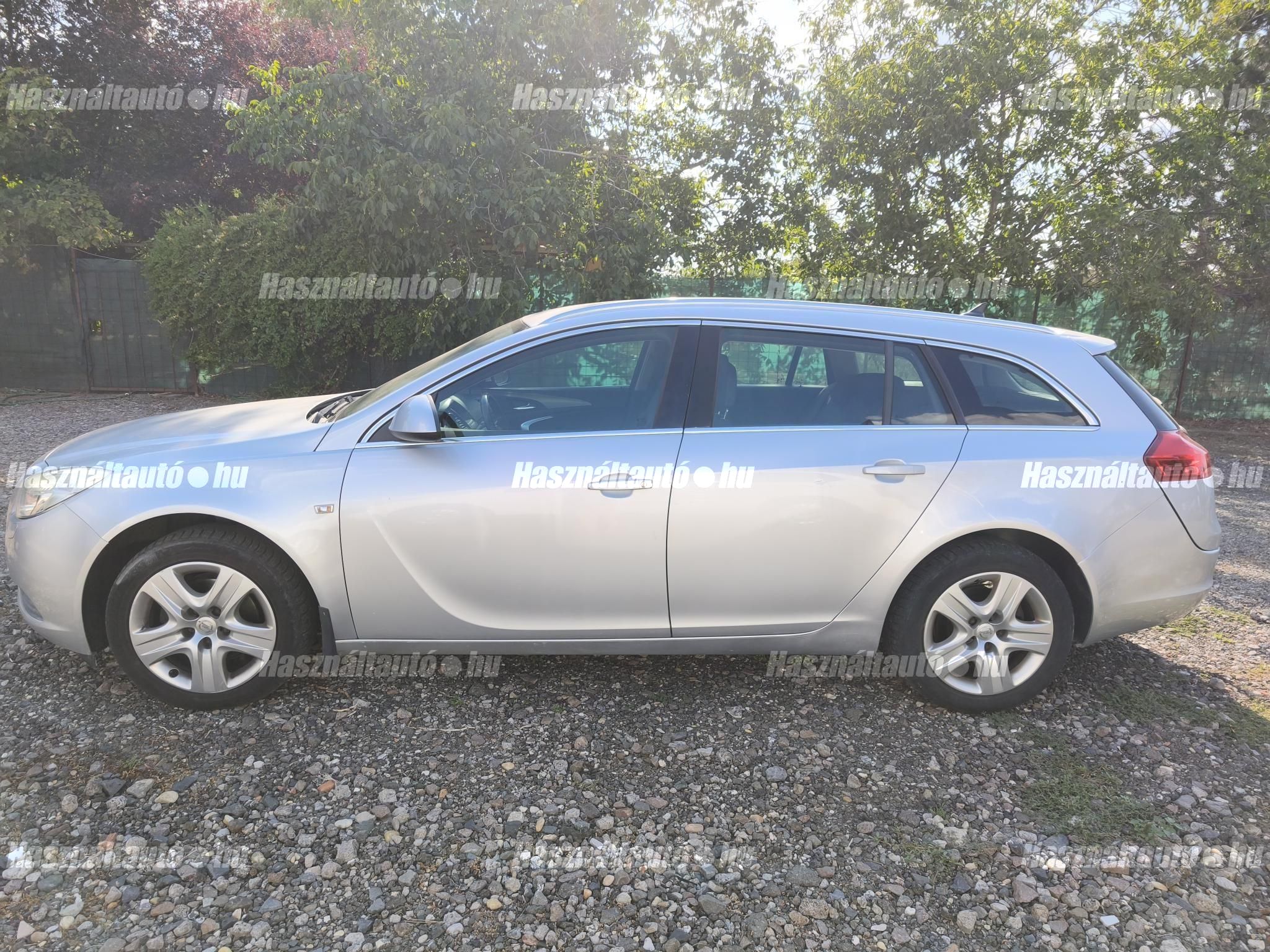 OPEL INSIGNIA 2011/10 - 1