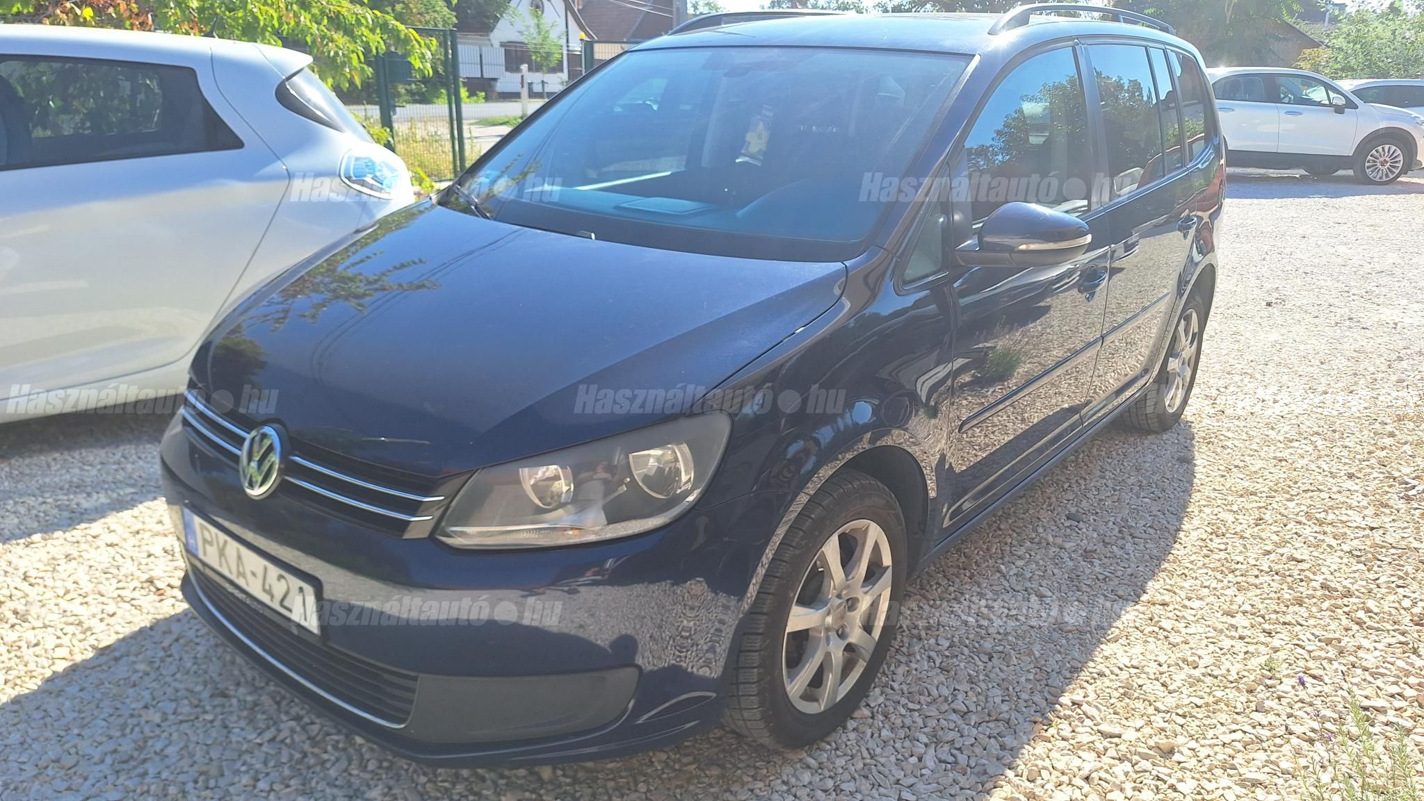 VOLKSWAGEN TOURAN 2011/10 - 1
