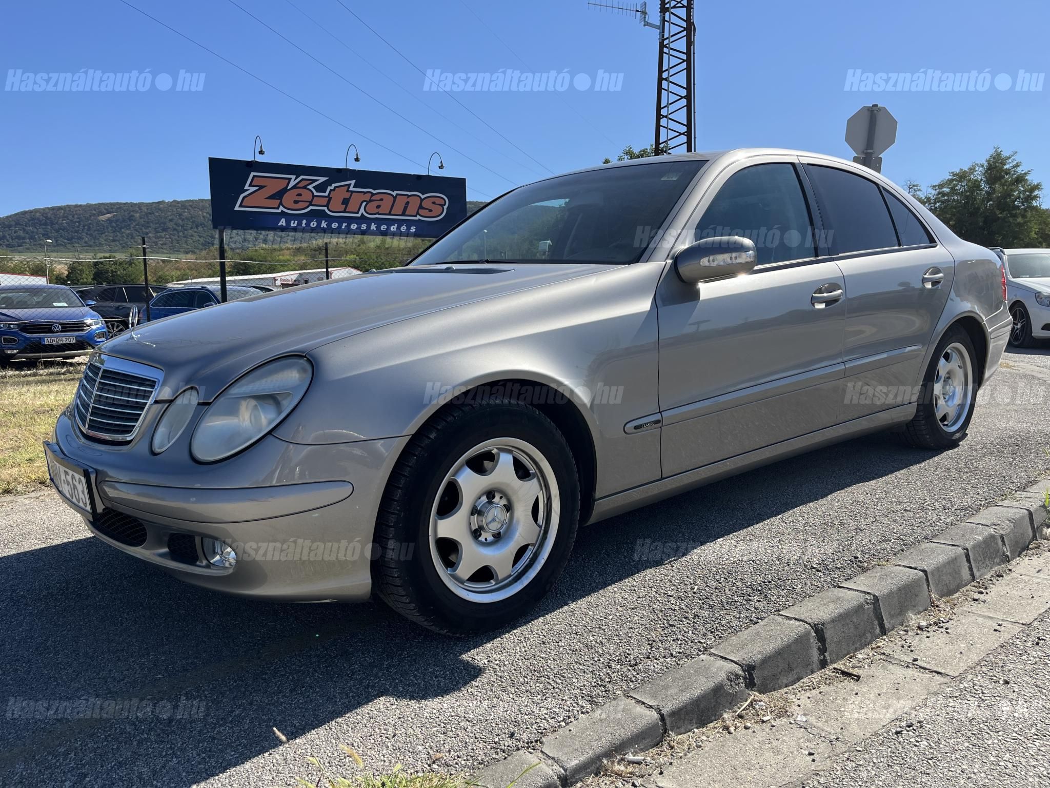 MERCEDES-BENZ E 200 2003/7 - 1