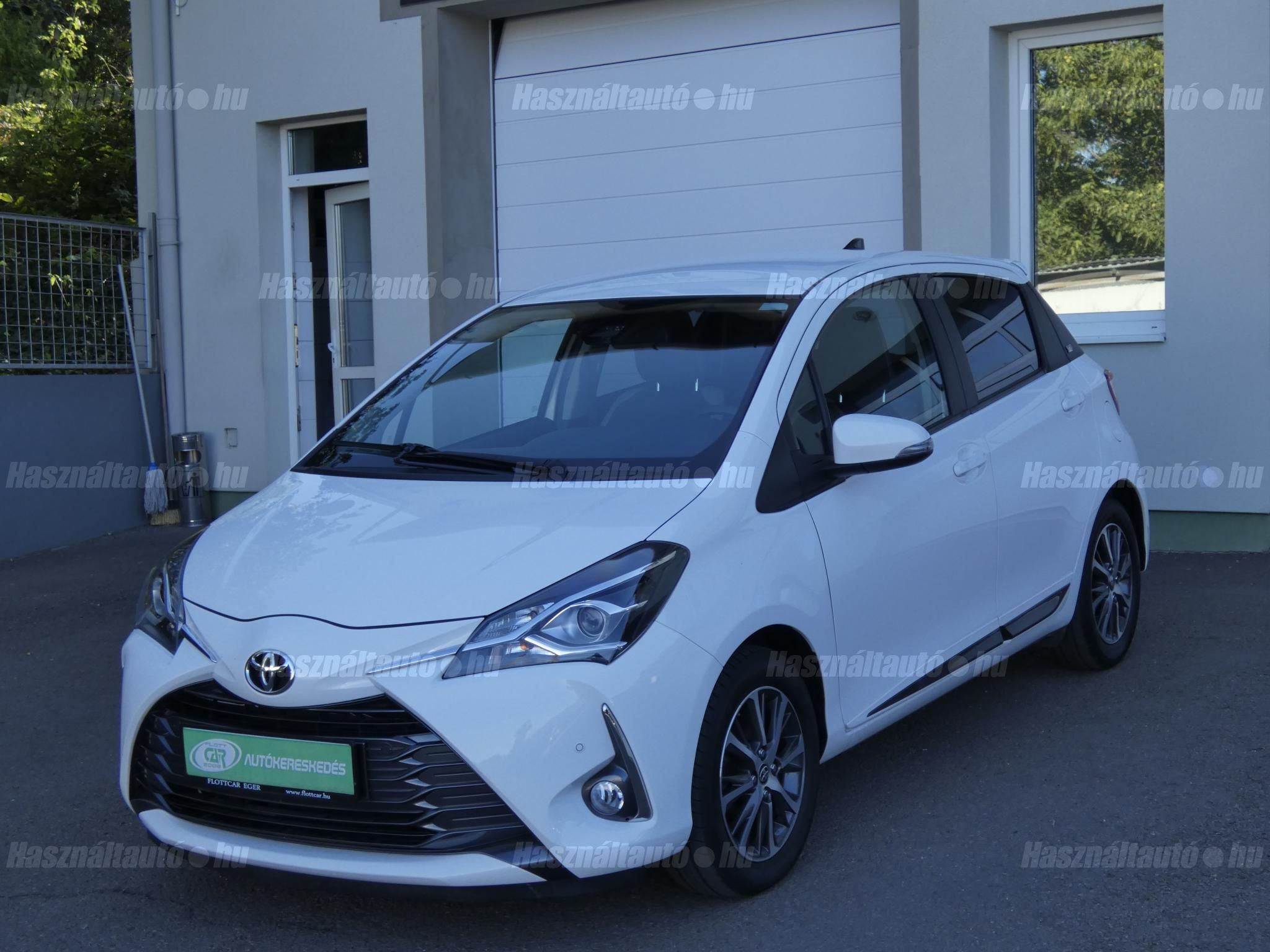 TOYOTA YARIS 2020/10 - 1