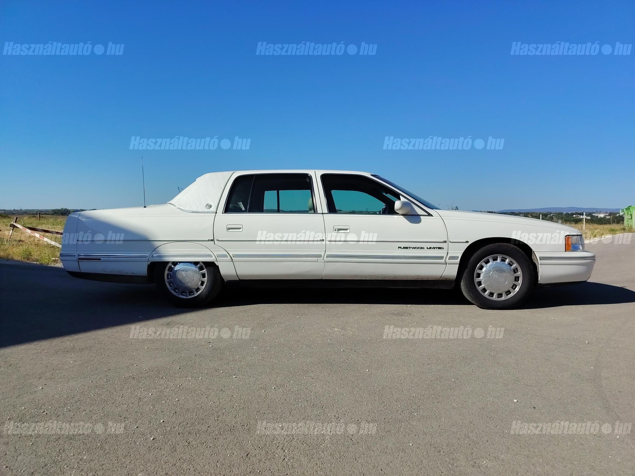 CADILLAC FLEETWOOD 1999/5 - 1