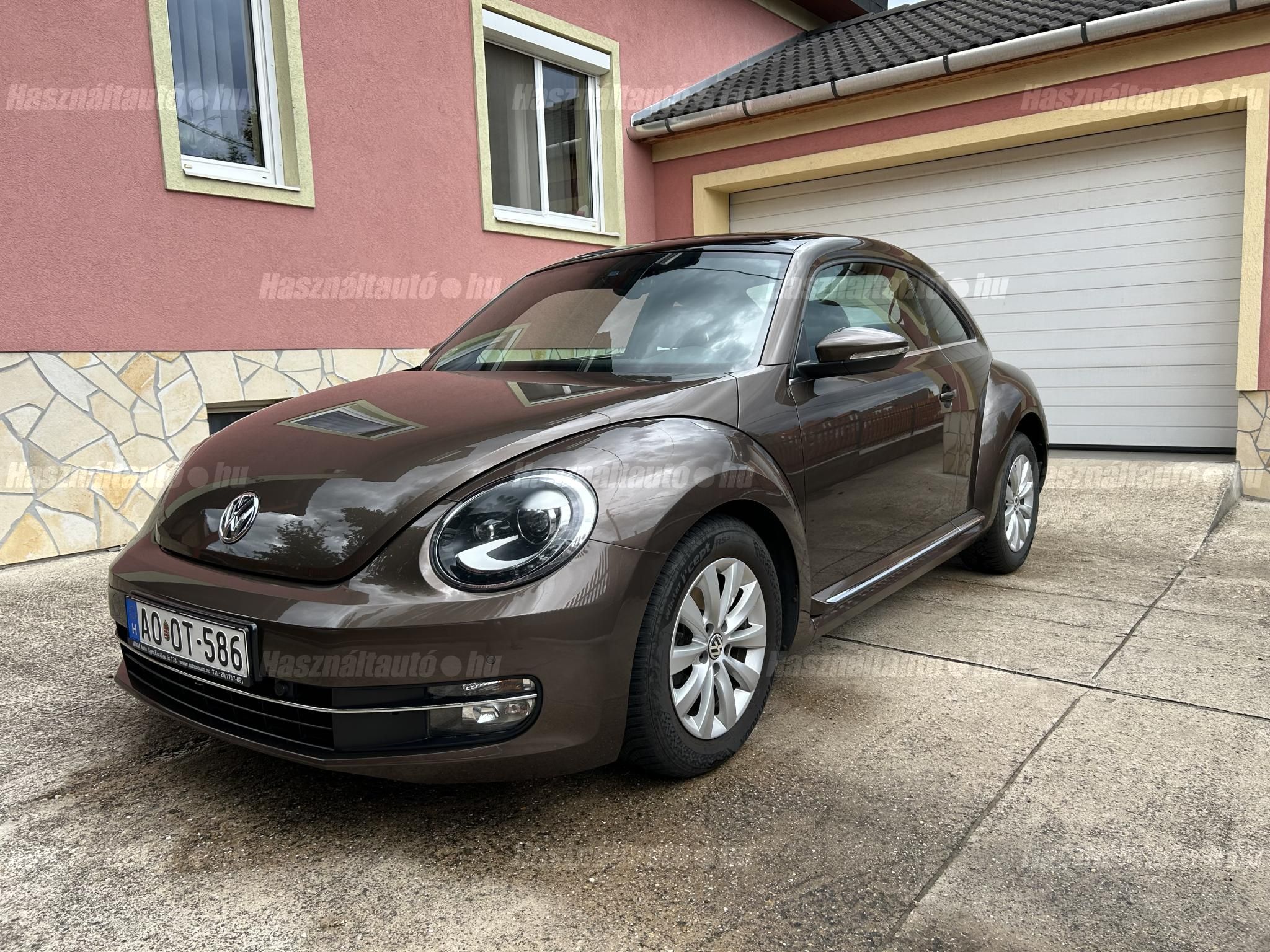 VOLKSWAGEN BEETLE 2013/8 - 1