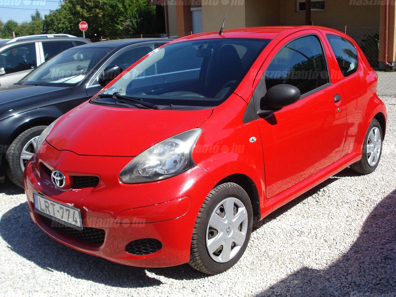 TOYOTA AYGO 2010/5 - 1