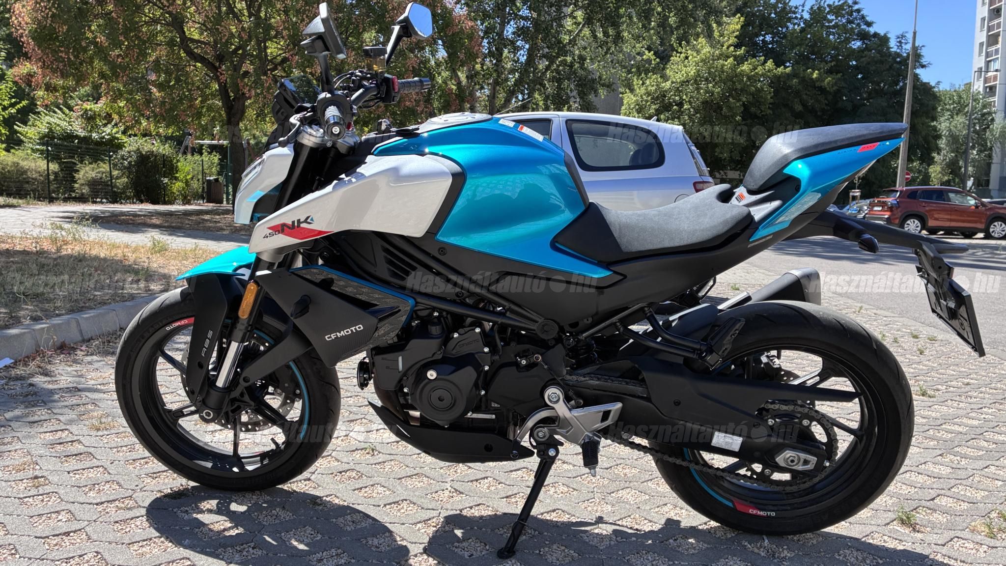 CFMOTO 450 NK 2026/1 - 1
