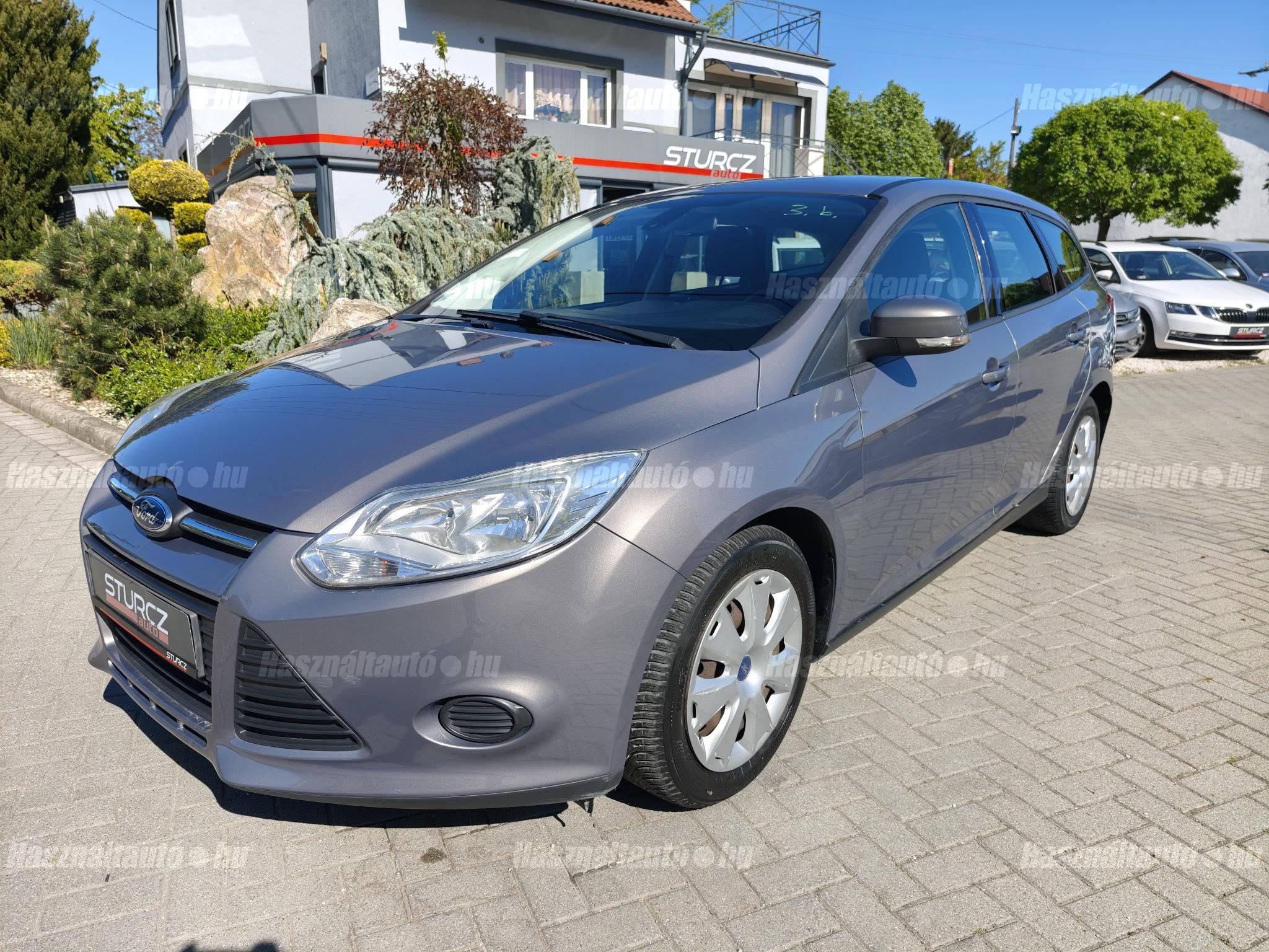 FORD FOCUS 2014/8 - 1