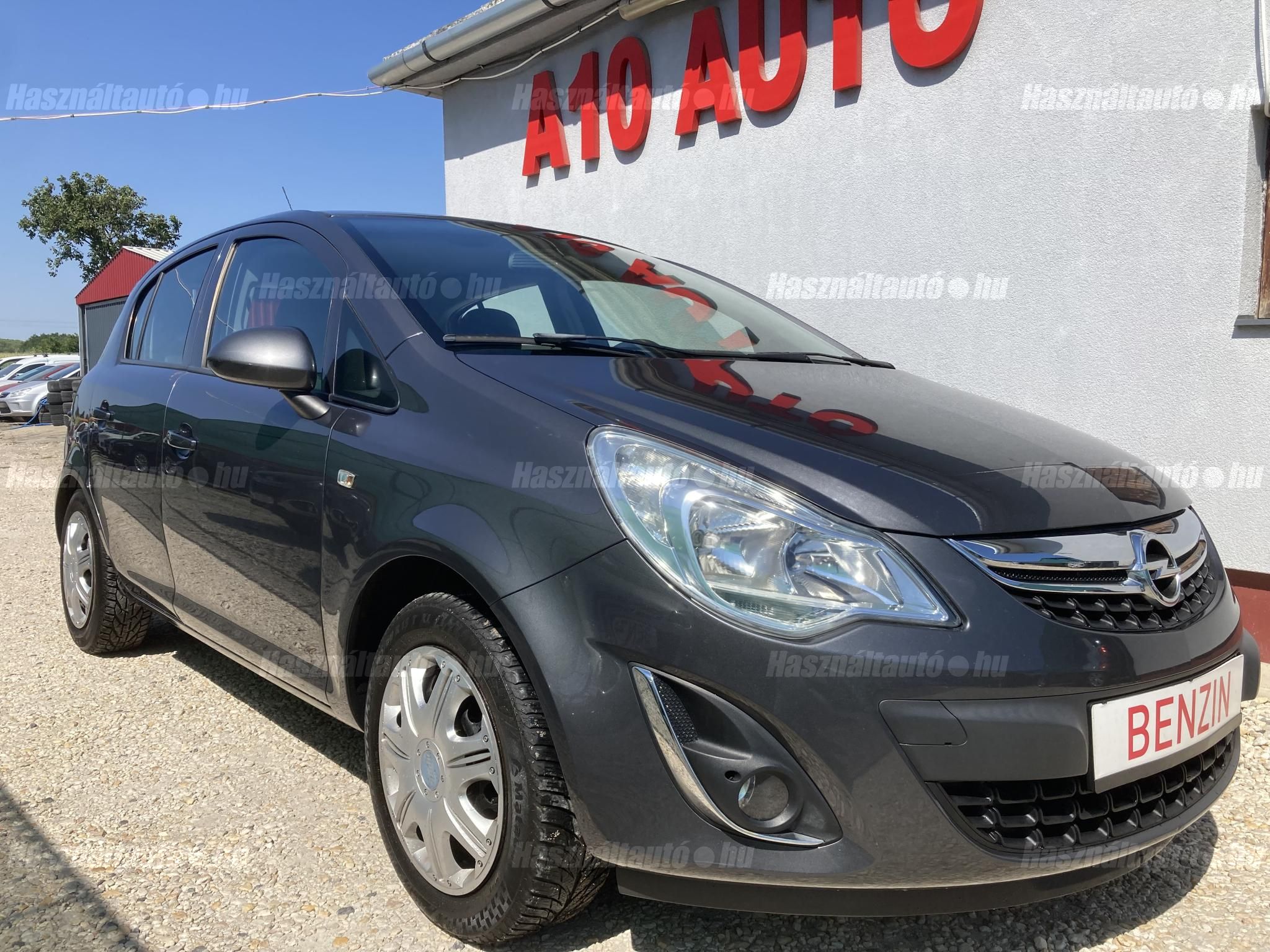 OPEL CORSA D 2012/8 - 1