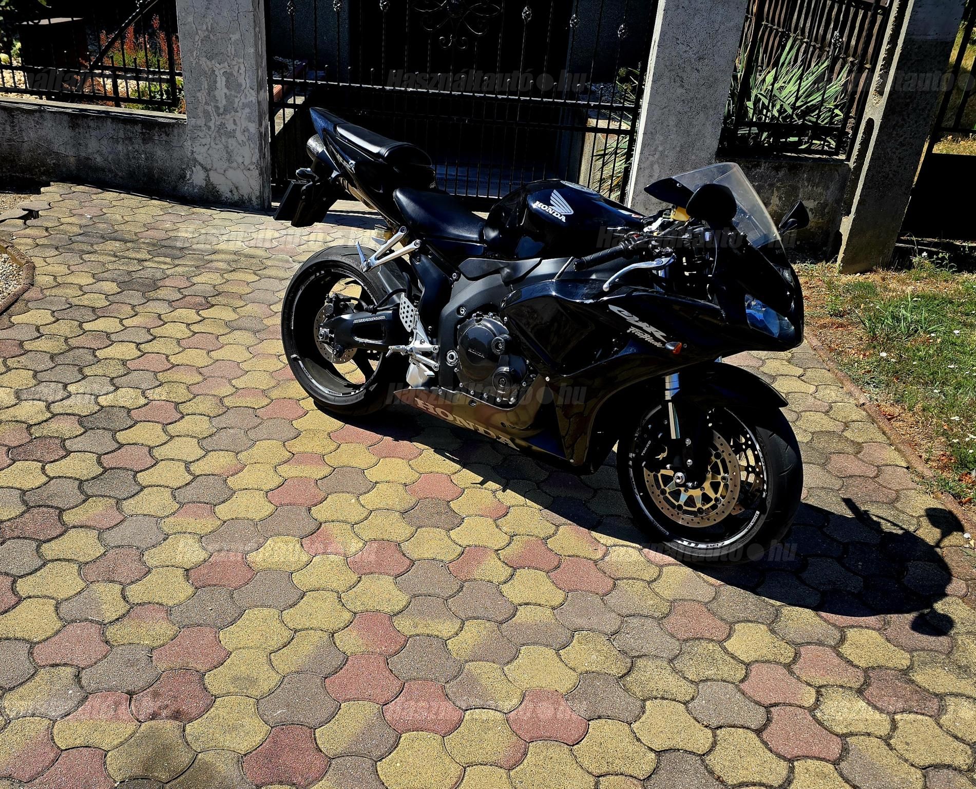 HONDA CBR 1000 RR 2006/2 - 1