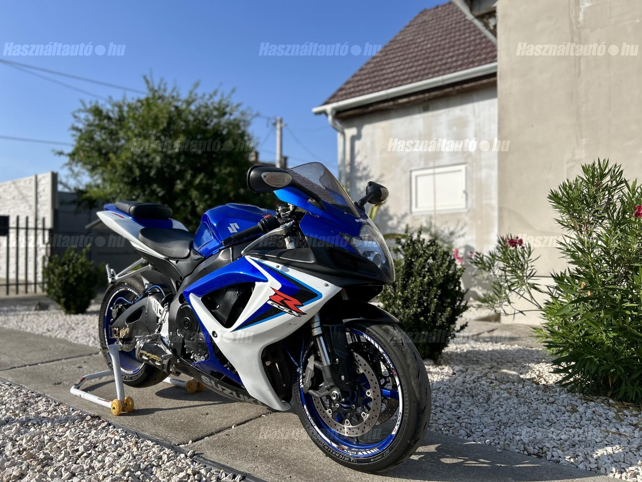 SUZUKI GSX-R 600 2006/10 - 1