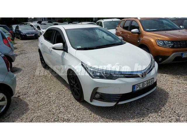 TOYOTA COROLLA 2017/10 - 1