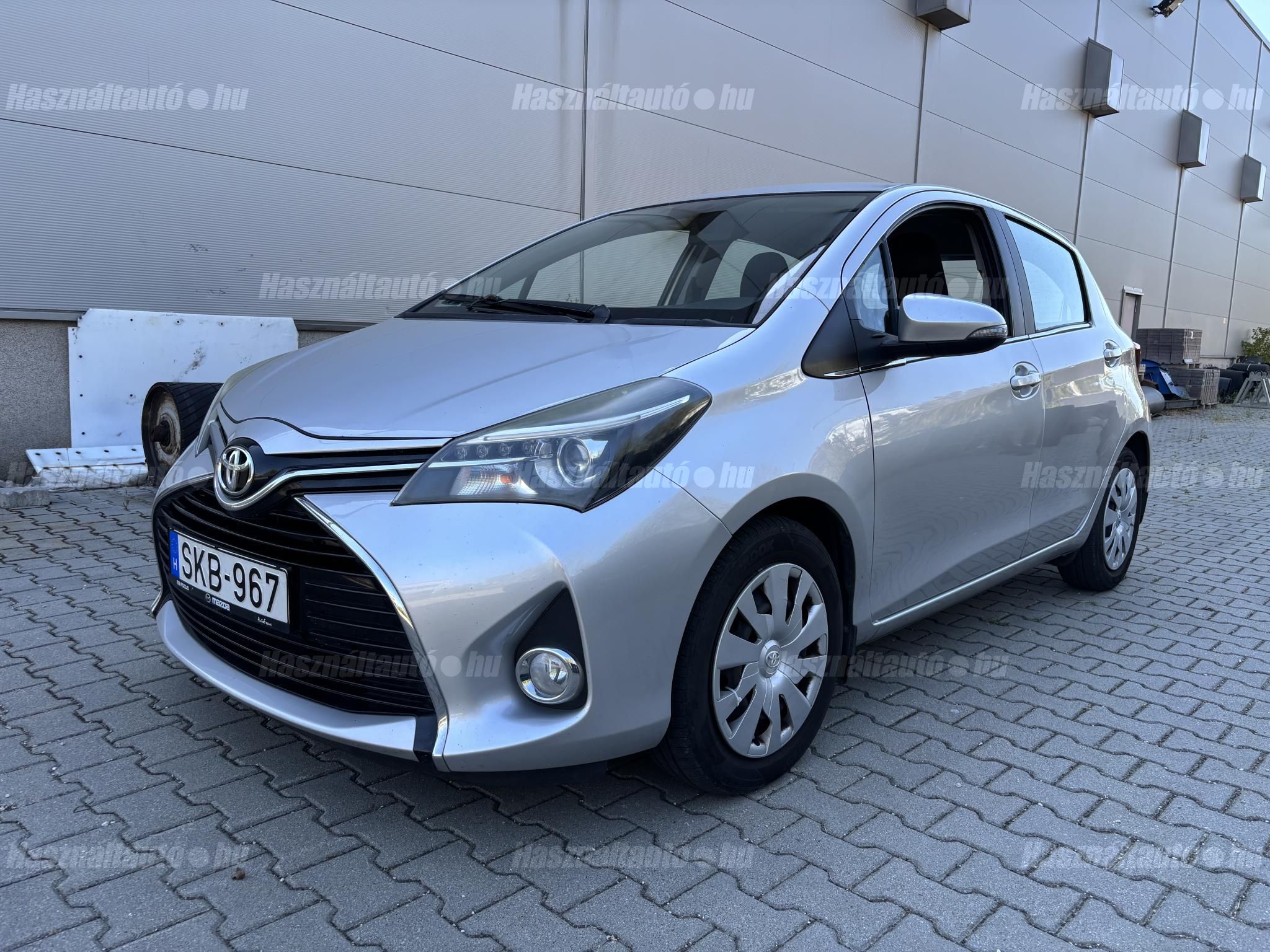 TOYOTA YARIS 2015/6 - 1