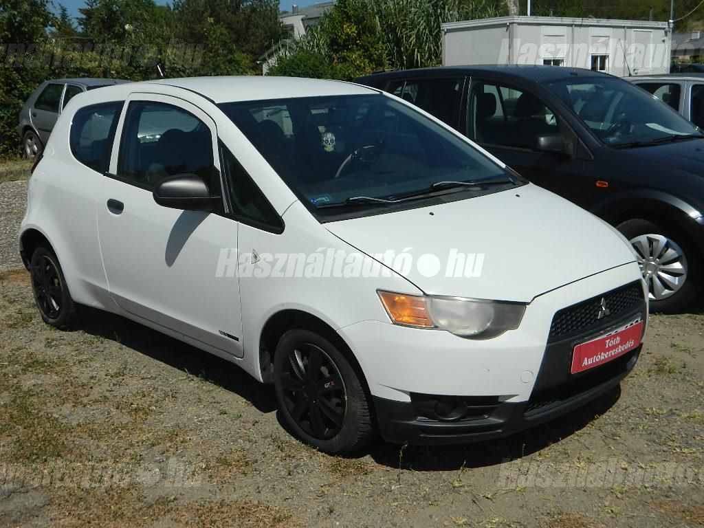 MITSUBISHI COLT 2009/10 - 1