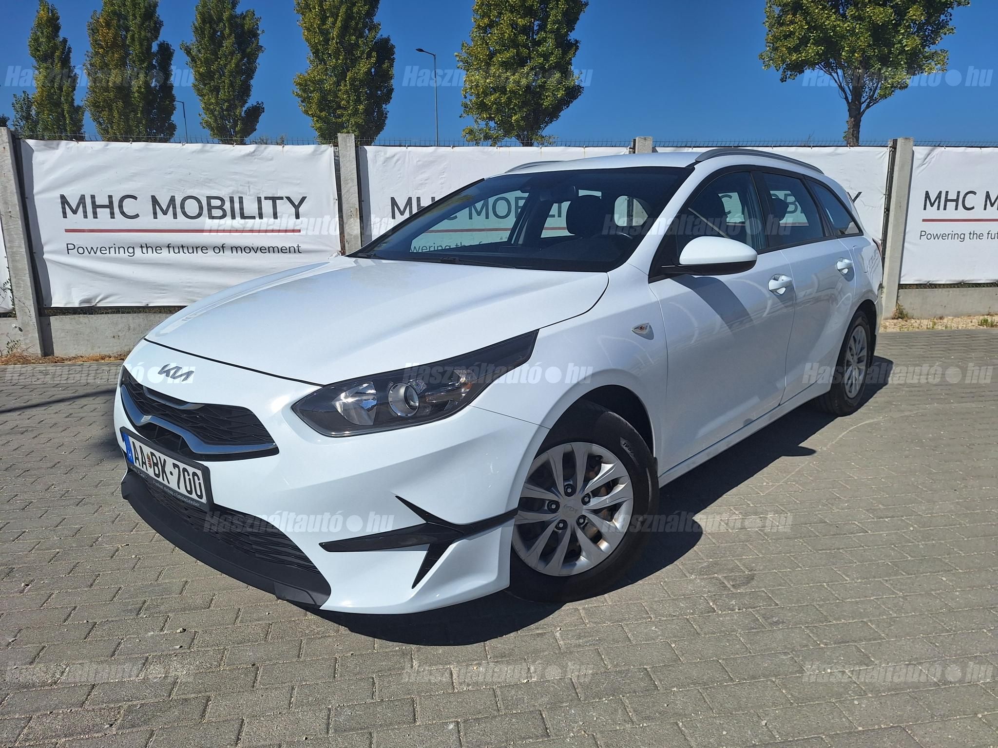 KIA CEE'D 2022/8 - 1