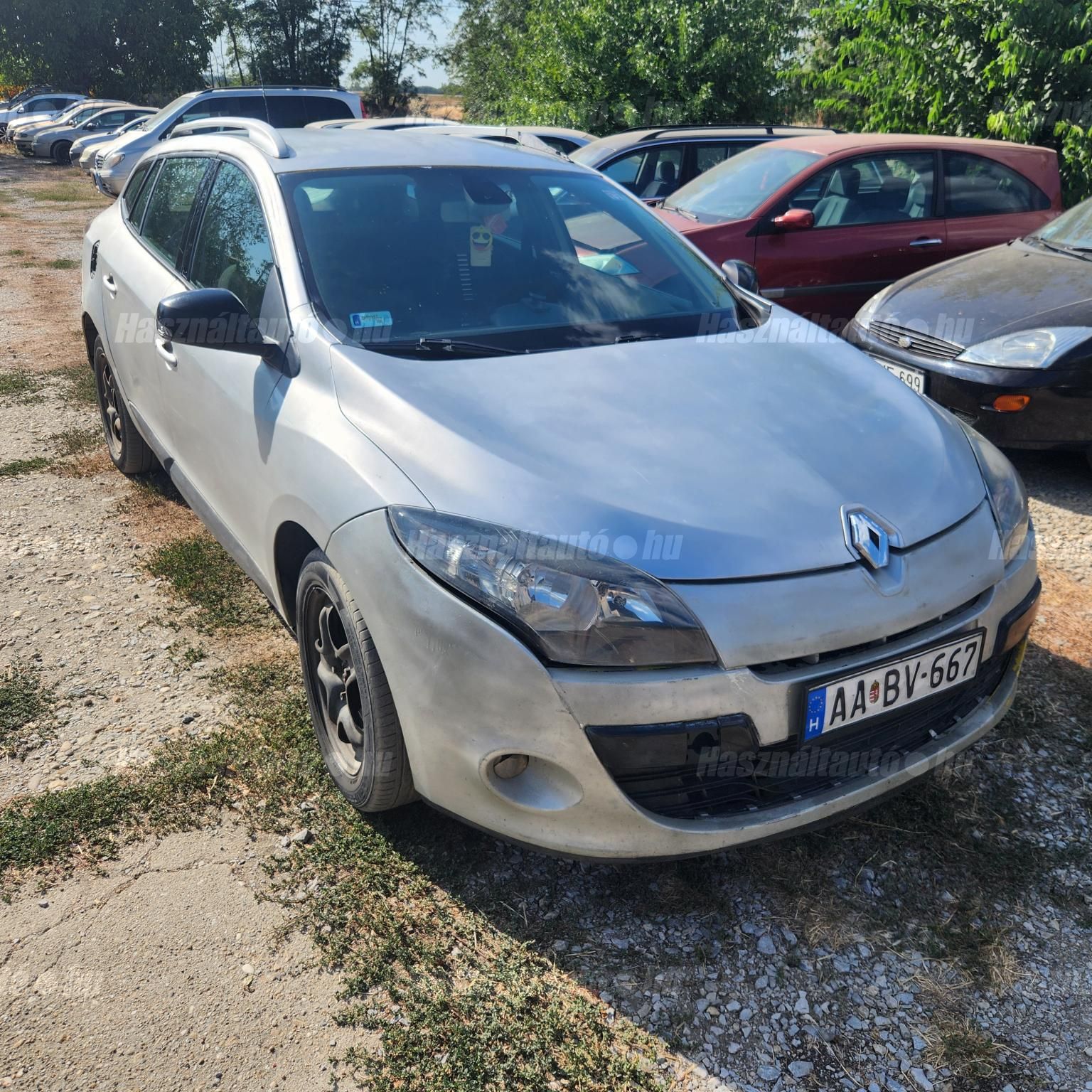 RENAULT MEGANE 2012/3 - 1