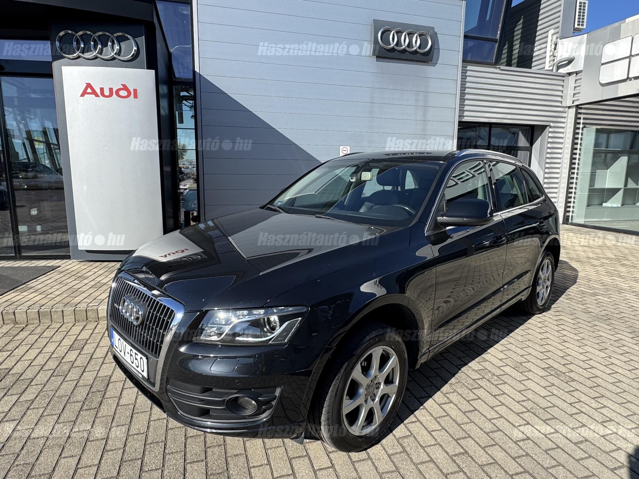 AUDI Q5 2009/8 - 1