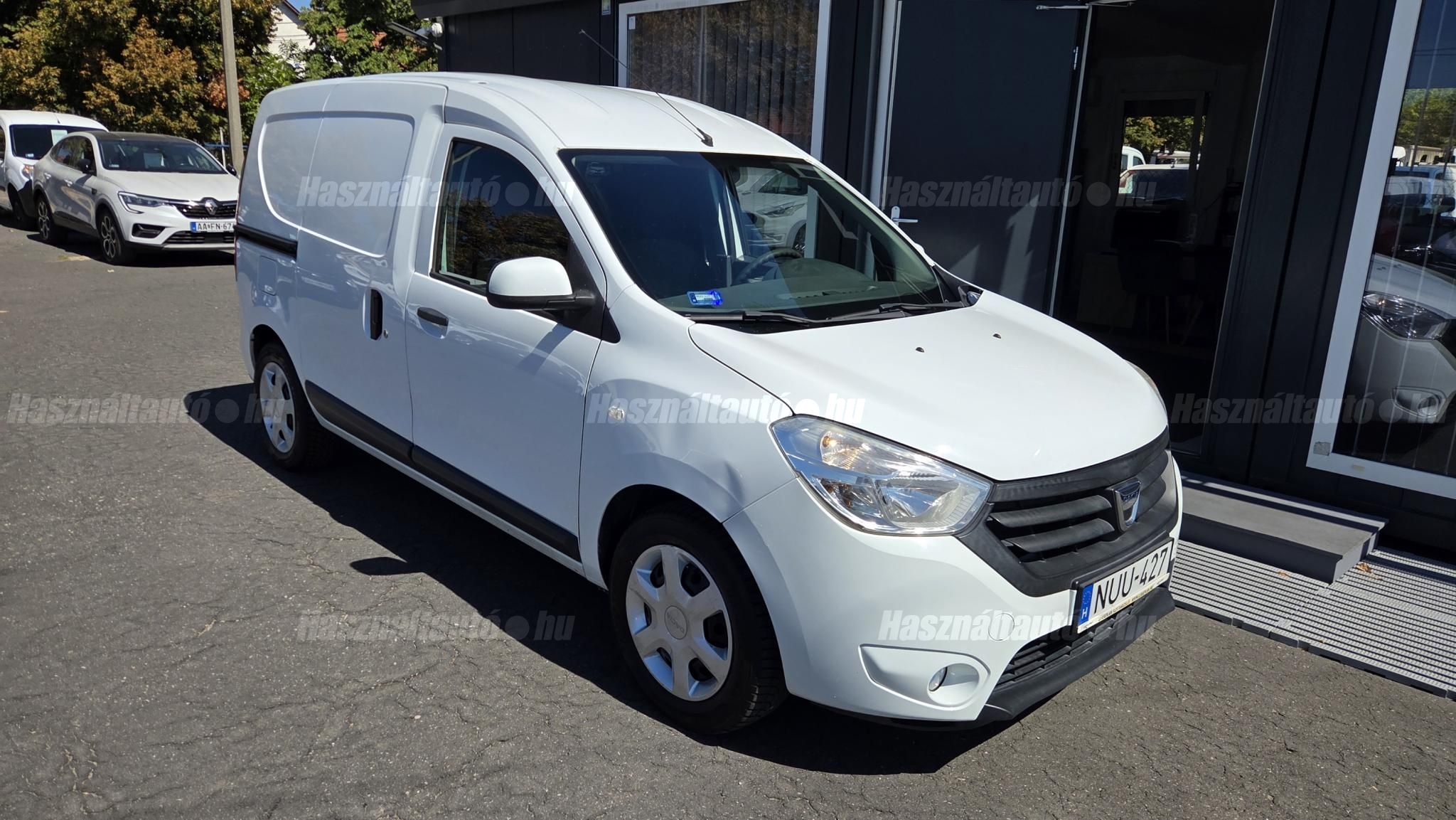 DACIA DOKKER 2016/8 - 1