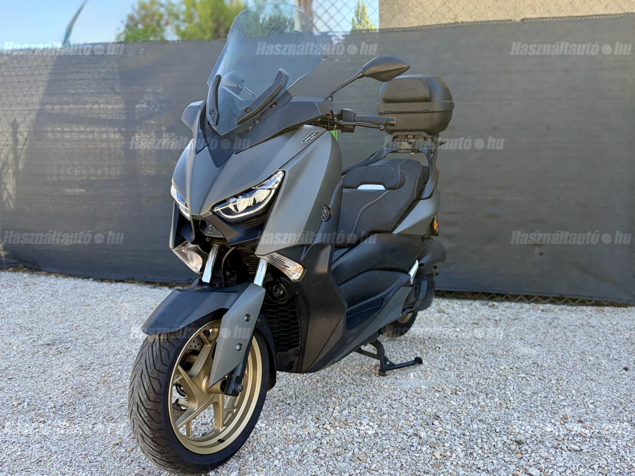 YAMAHA X-MAX 125 2020/10 - 1