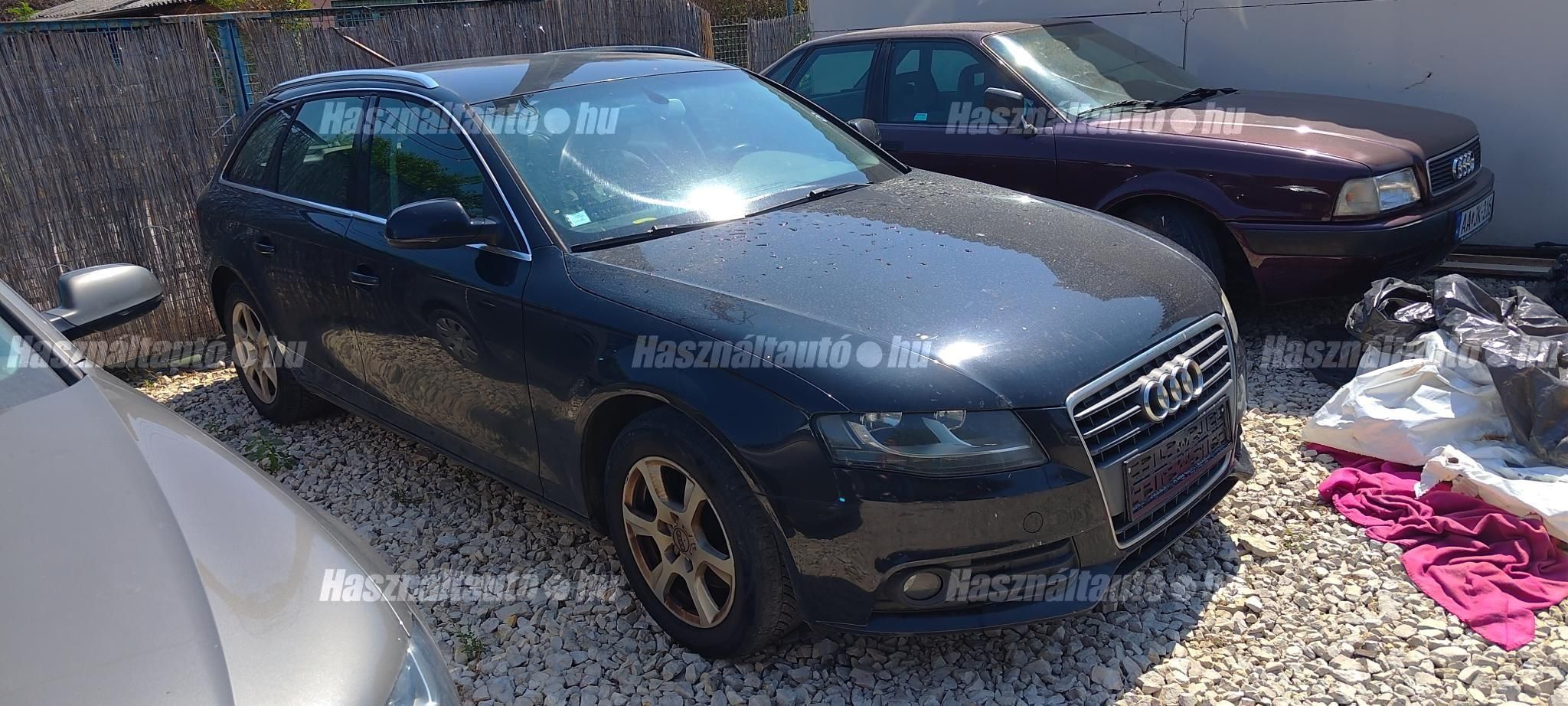 AUDI A4 2010/6 - 1