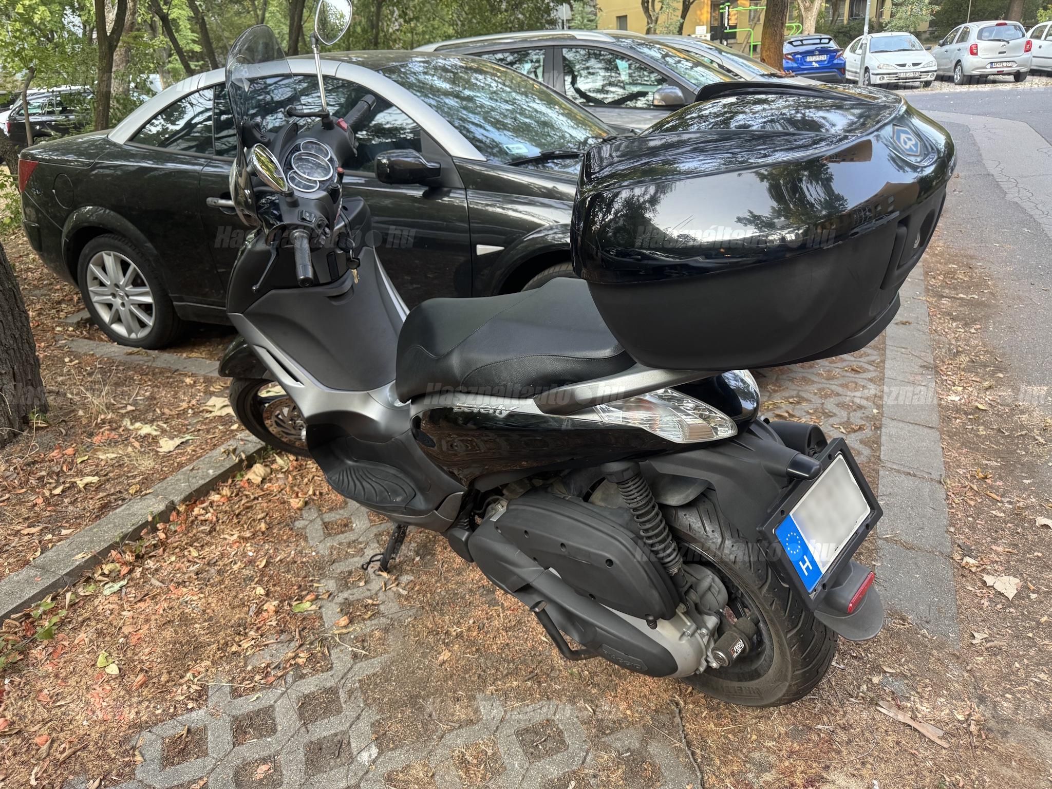 PIAGGIO BEVERLY 350 2017 - 1