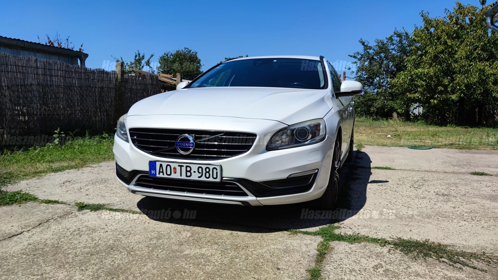 VOLVO V60 2014/10 - 1