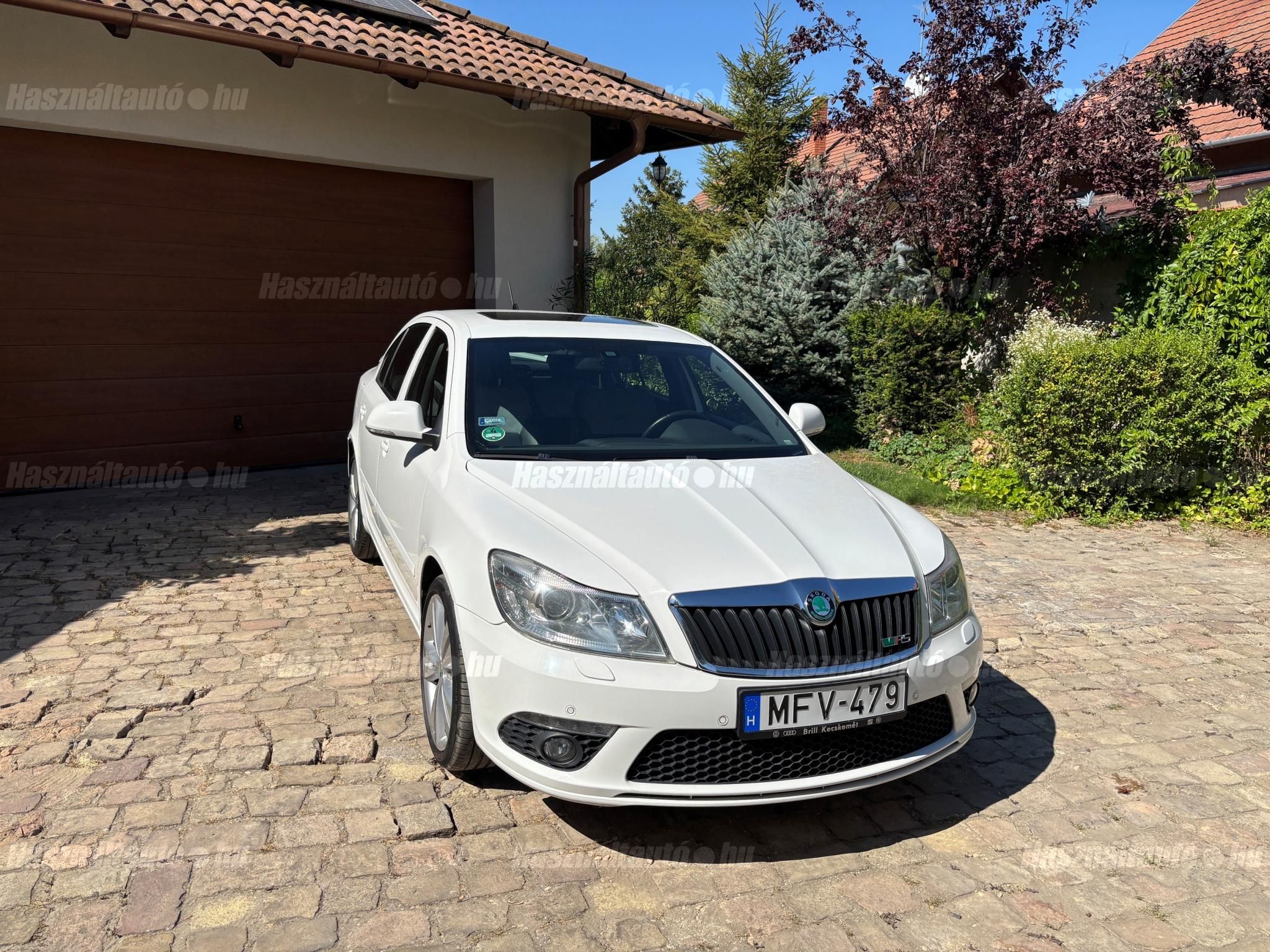SKODA OCTAVIA 2012/9 - 1