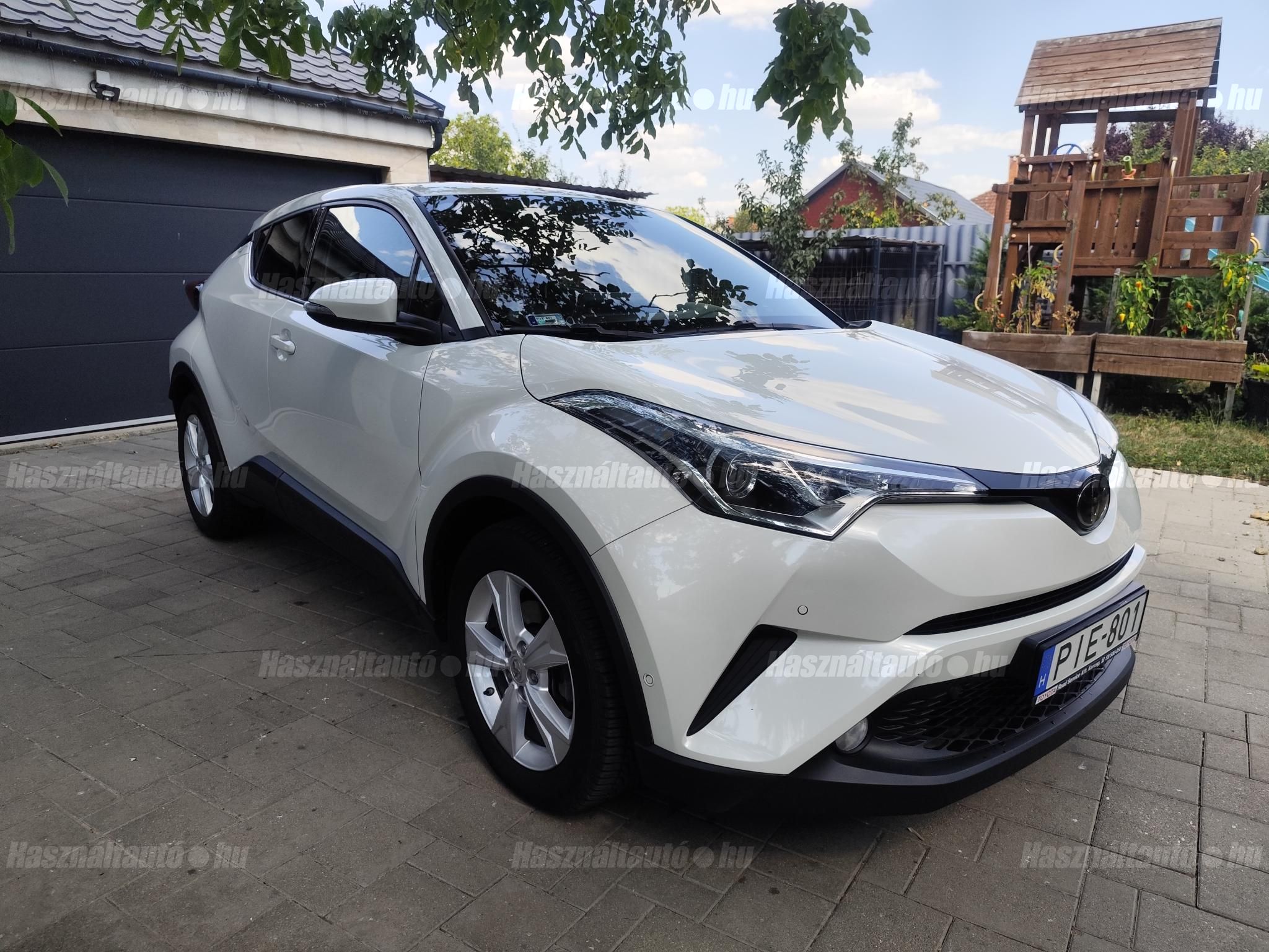 TOYOTA C-HR 2016 - 1