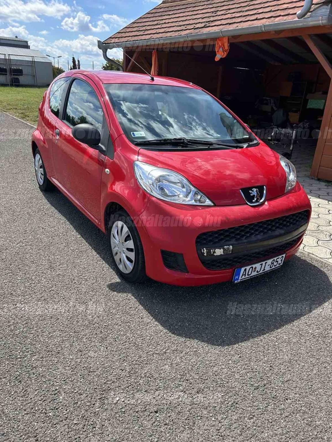 PEUGEOT 107 2010/11 - 1
