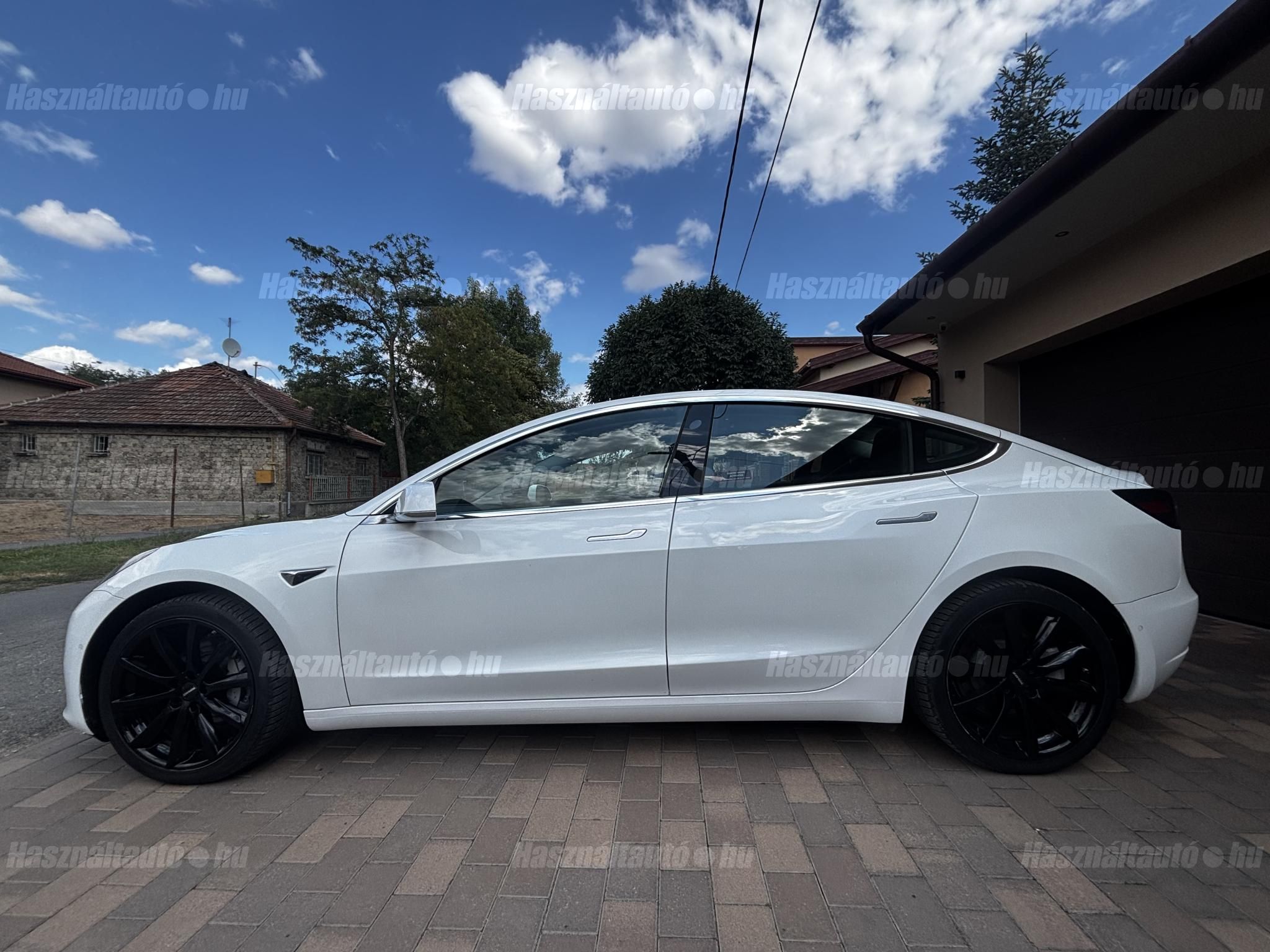 TESLA MODEL 3 2019/5 - 1