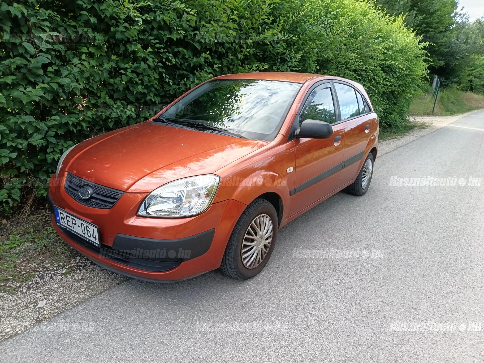 KIA RIO 2009/9 - 1