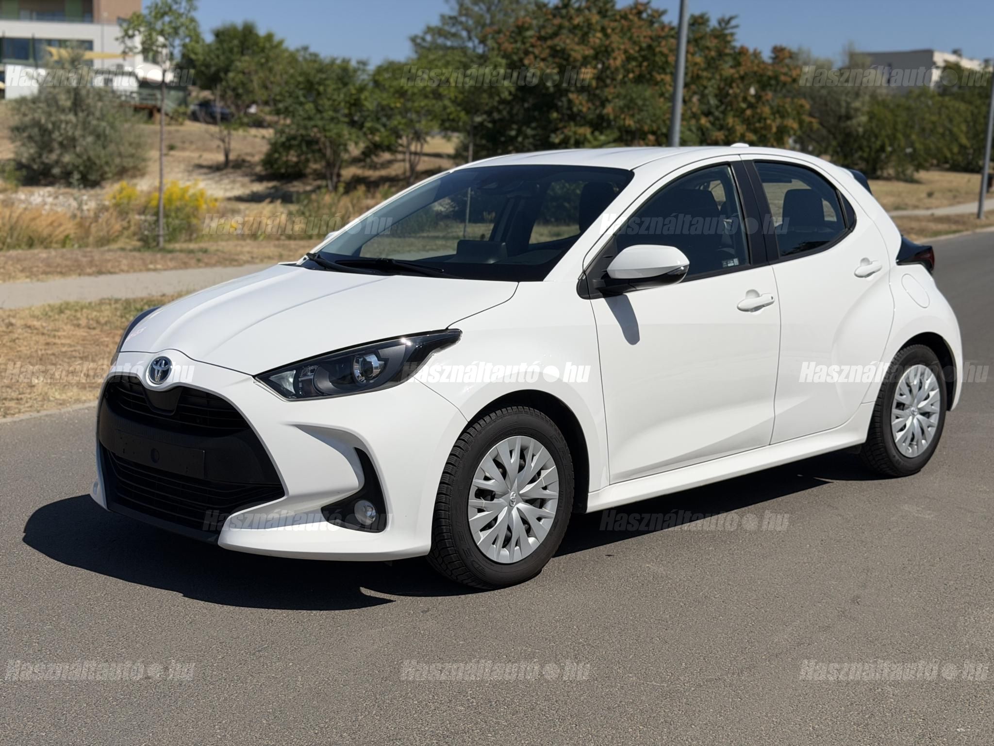 TOYOTA YARIS 2022/5 - 1