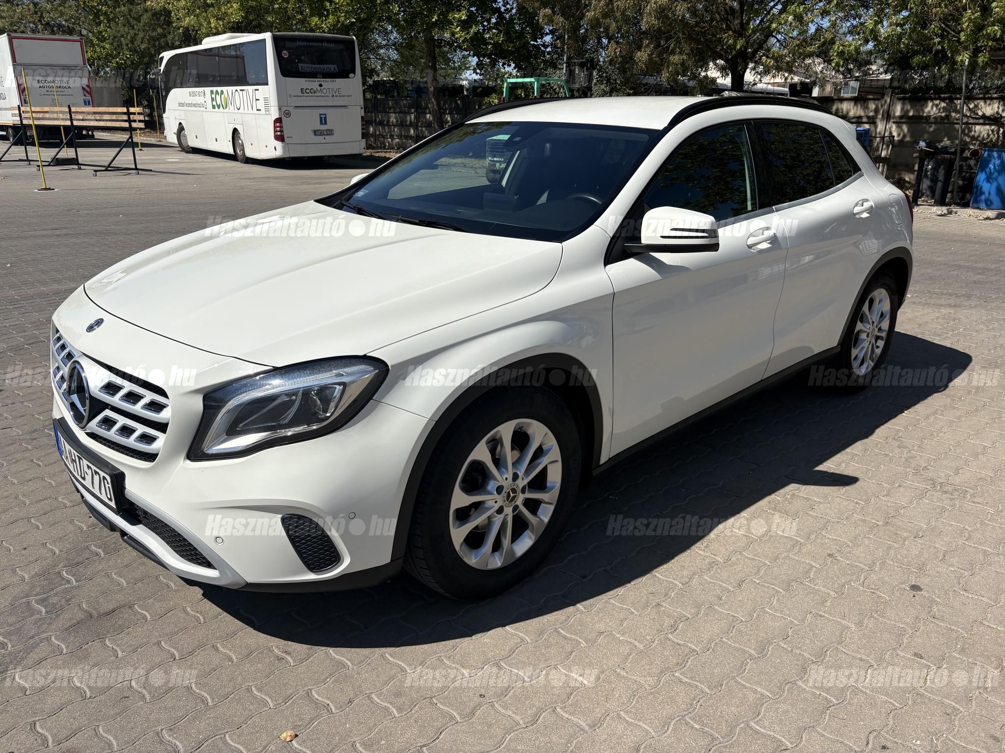 MERCEDES-BENZ GLA 180 2018/1 - 1