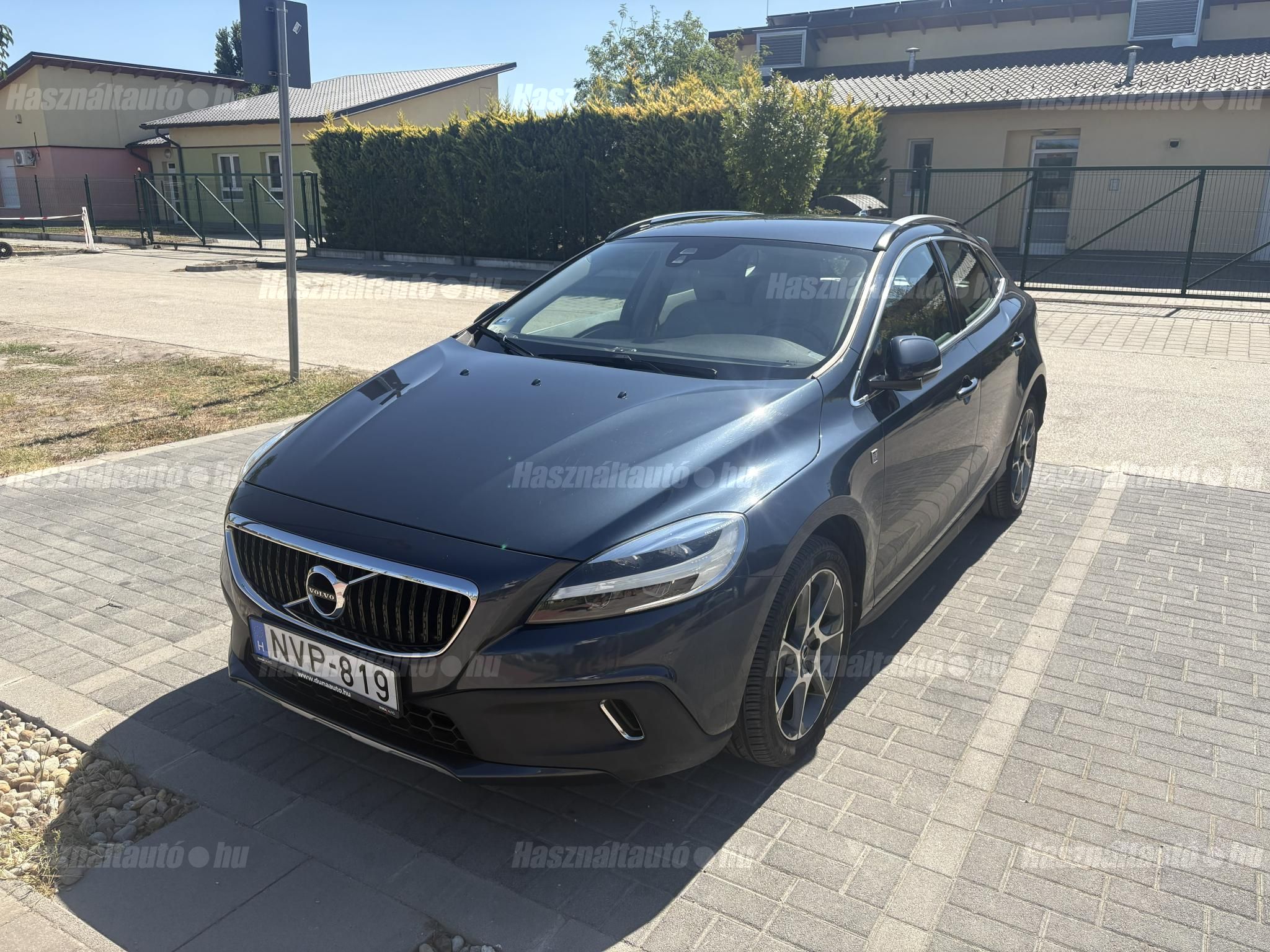 VOLVO V40 2016/9 - 1