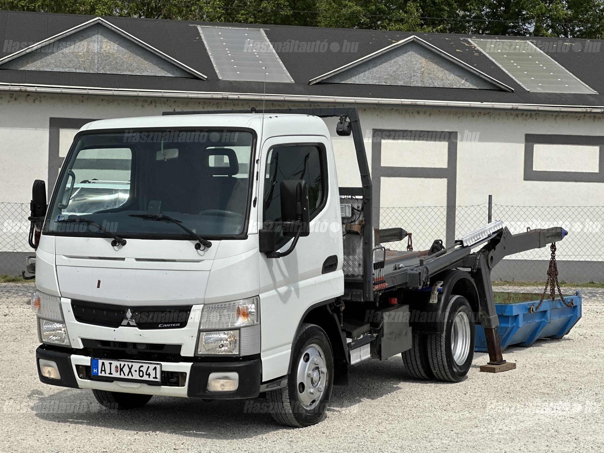 MITSUBISHI CANTER 2016/3 - 1