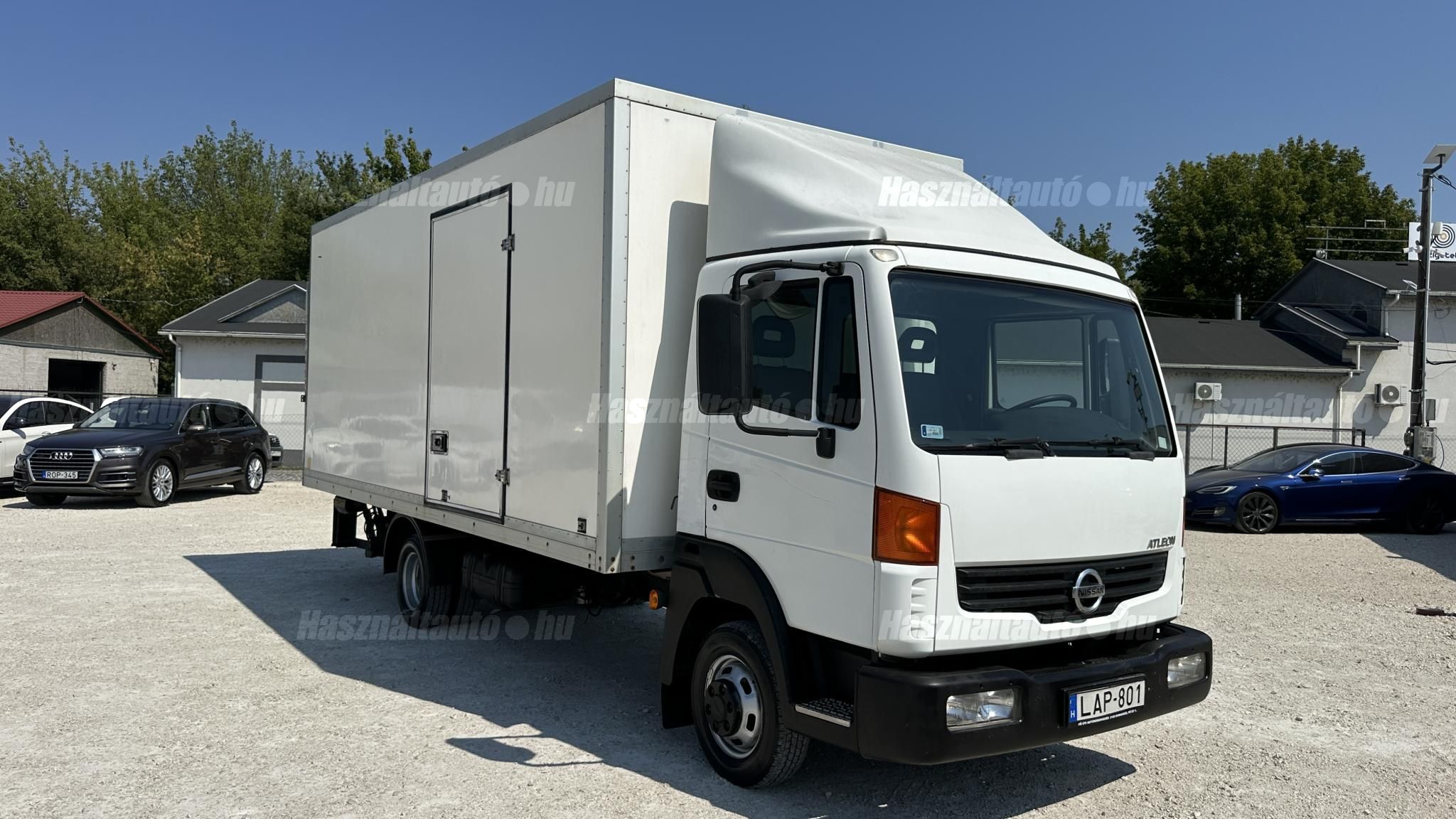 NISSAN ATLEON 2008/6 - 1