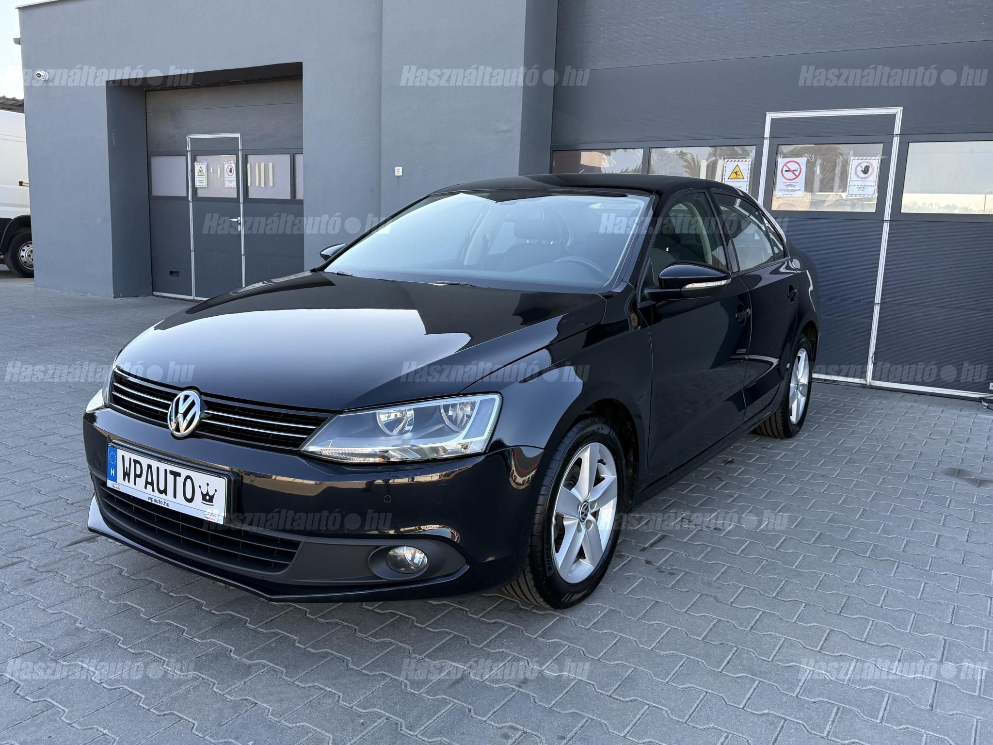 VOLKSWAGEN JETTA VI 2011/1 - 1