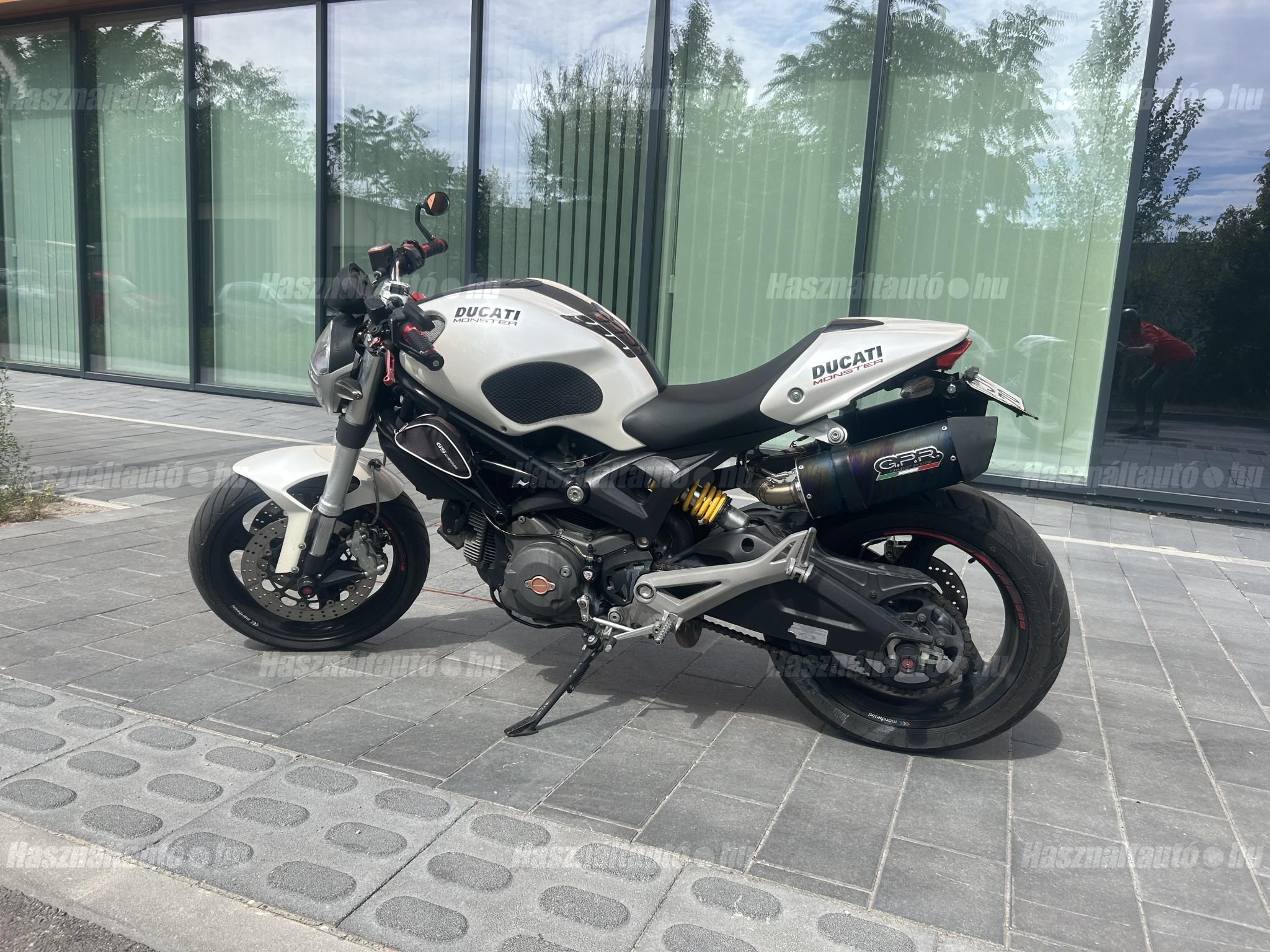 DUCATI MONSTER 696 2009/9 - 1