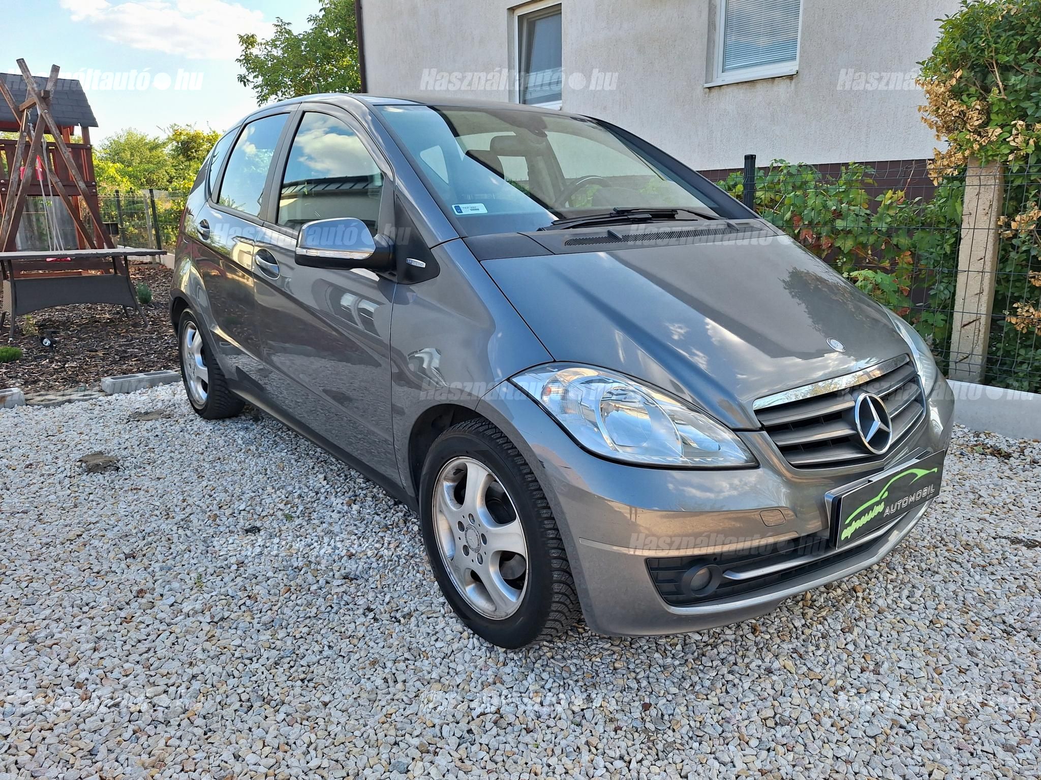 MERCEDES-BENZ A 160 2011/6 - 1