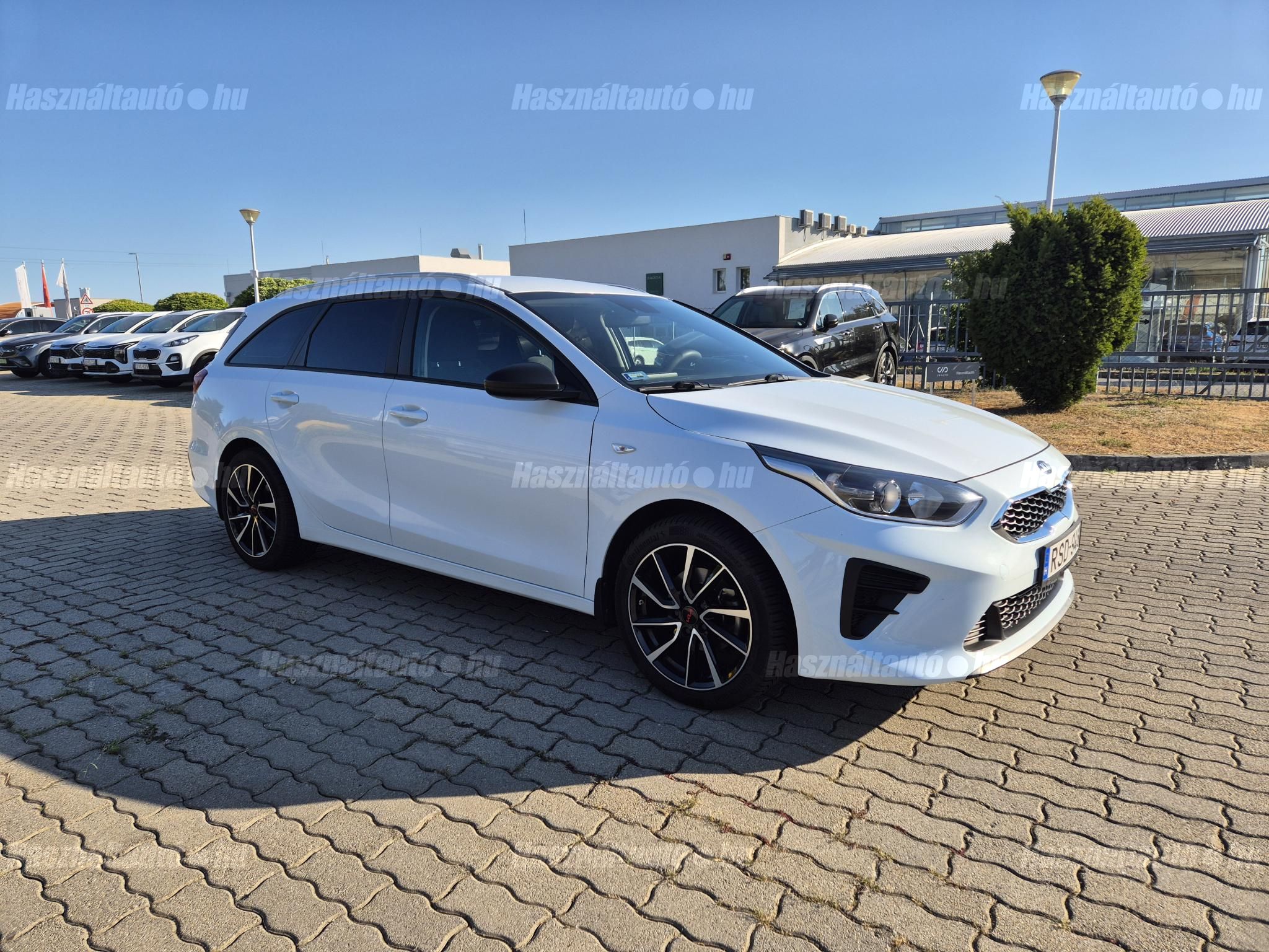 KIA CEE'D 2019/11 - 1