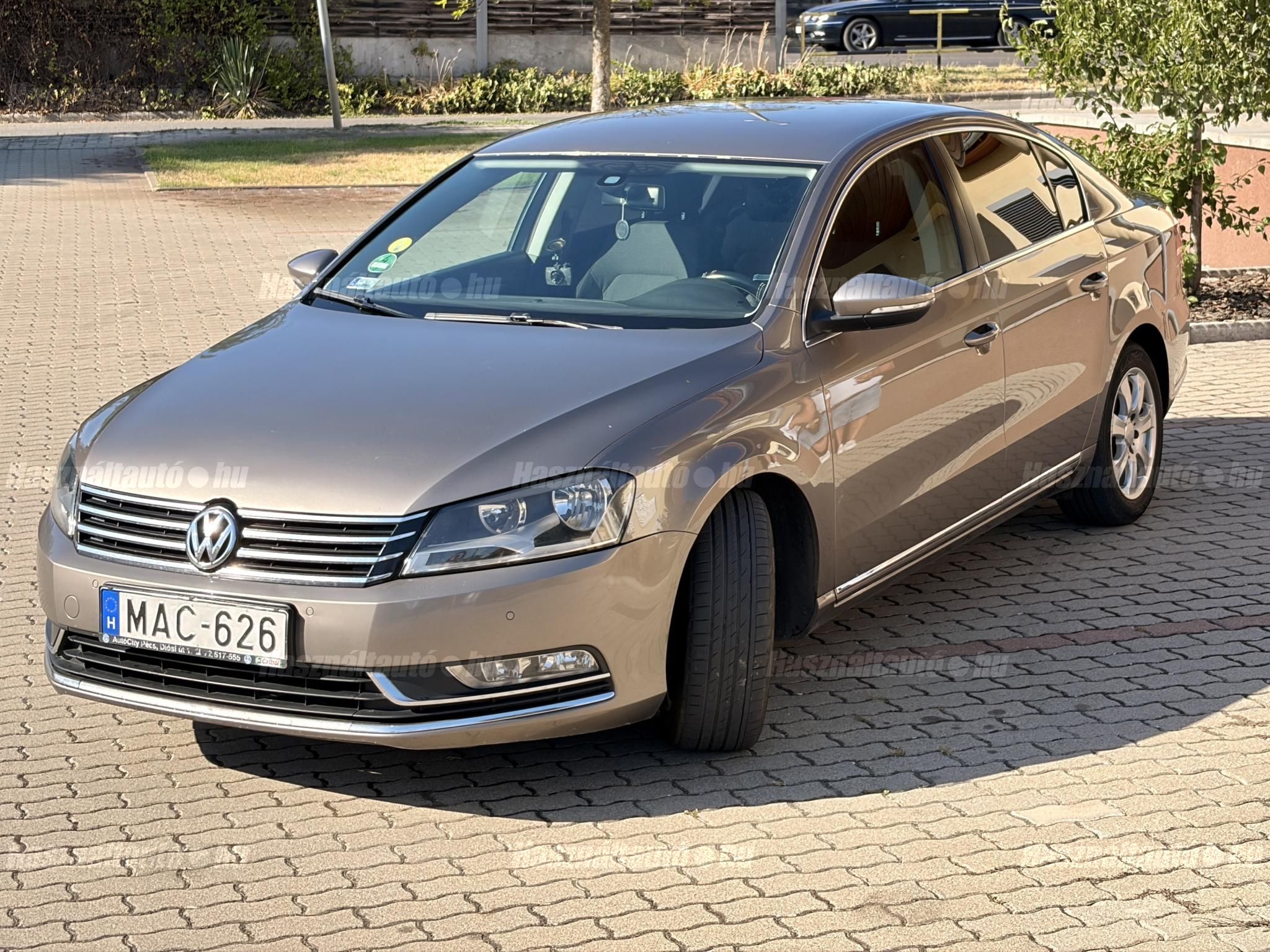 VOLKSWAGEN PASSAT VII 2012/2 - 1