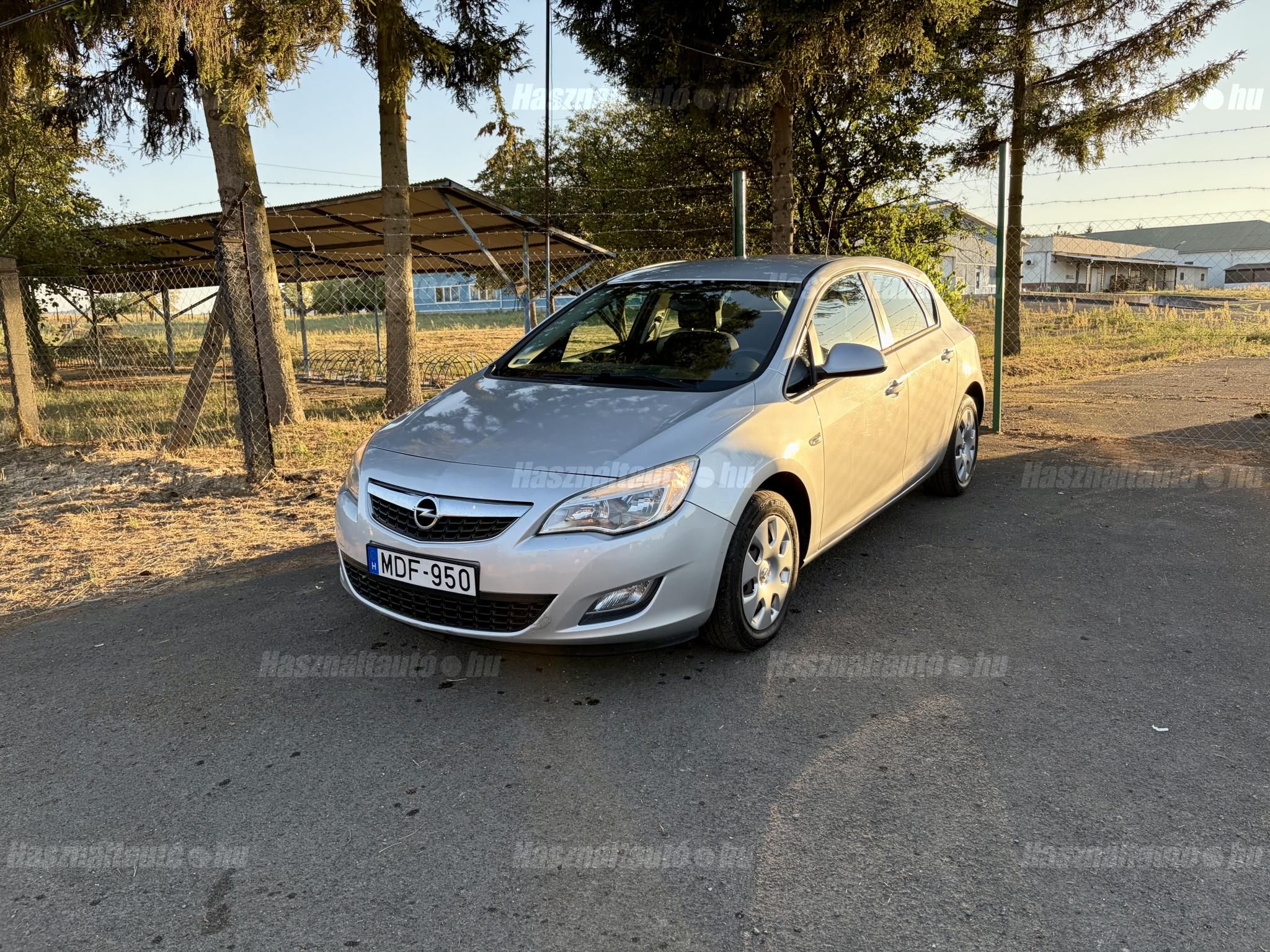 OPEL ASTRA J 2012/7 - 1